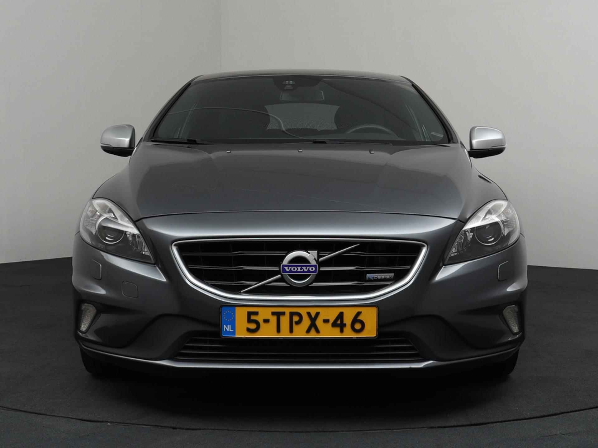 Volvo V40 1.6 T3 R-Design  Navi | Xenon | 17" Lichtmetalen Velgen - 27/30