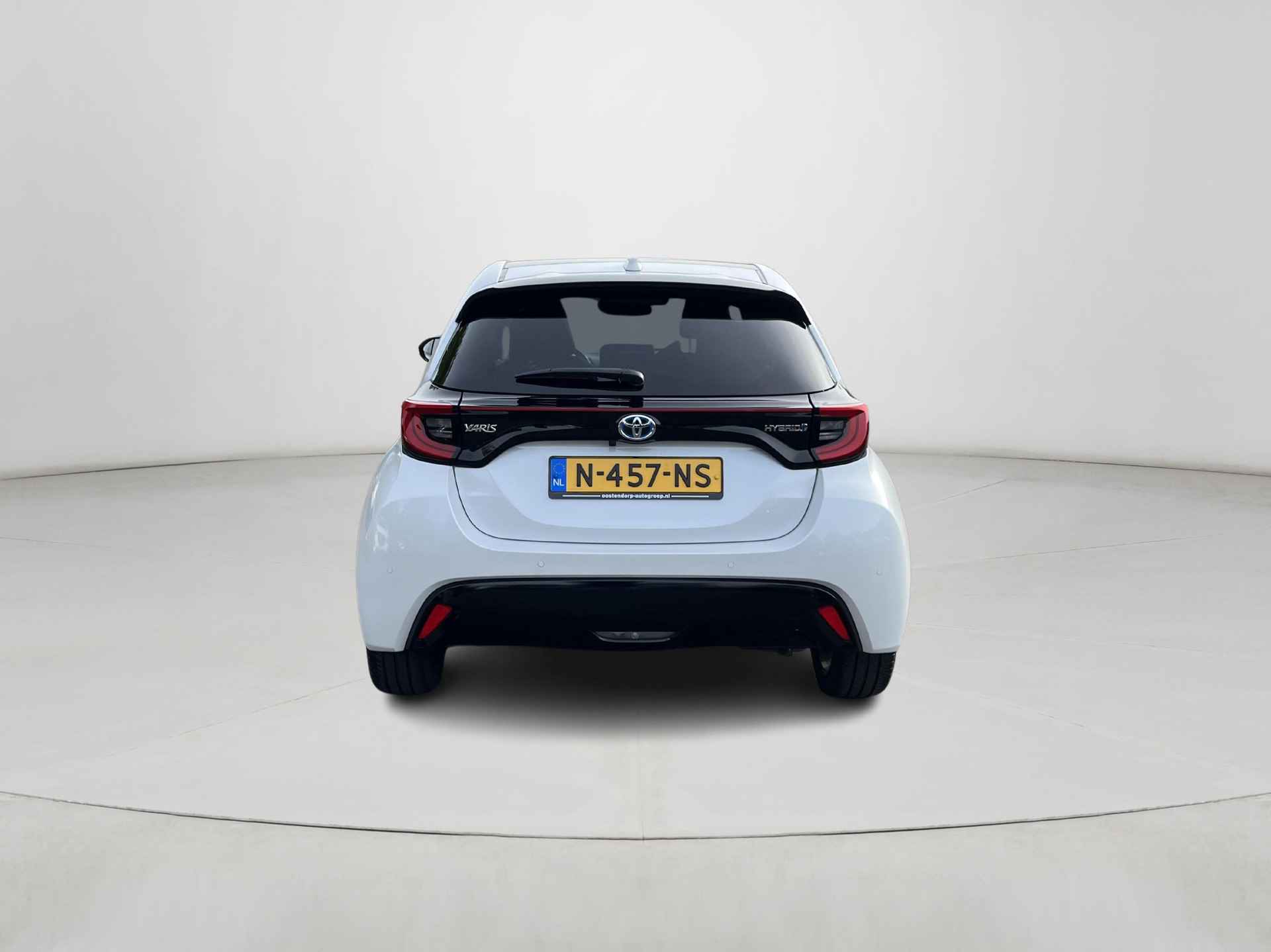 Toyota Yaris 1.5 Hybrid Executive | Navigatie | Apple CarPlay/Android auto | Achteruitrijcamera | Stuurverwarming | Stoelverwarming - 5/36