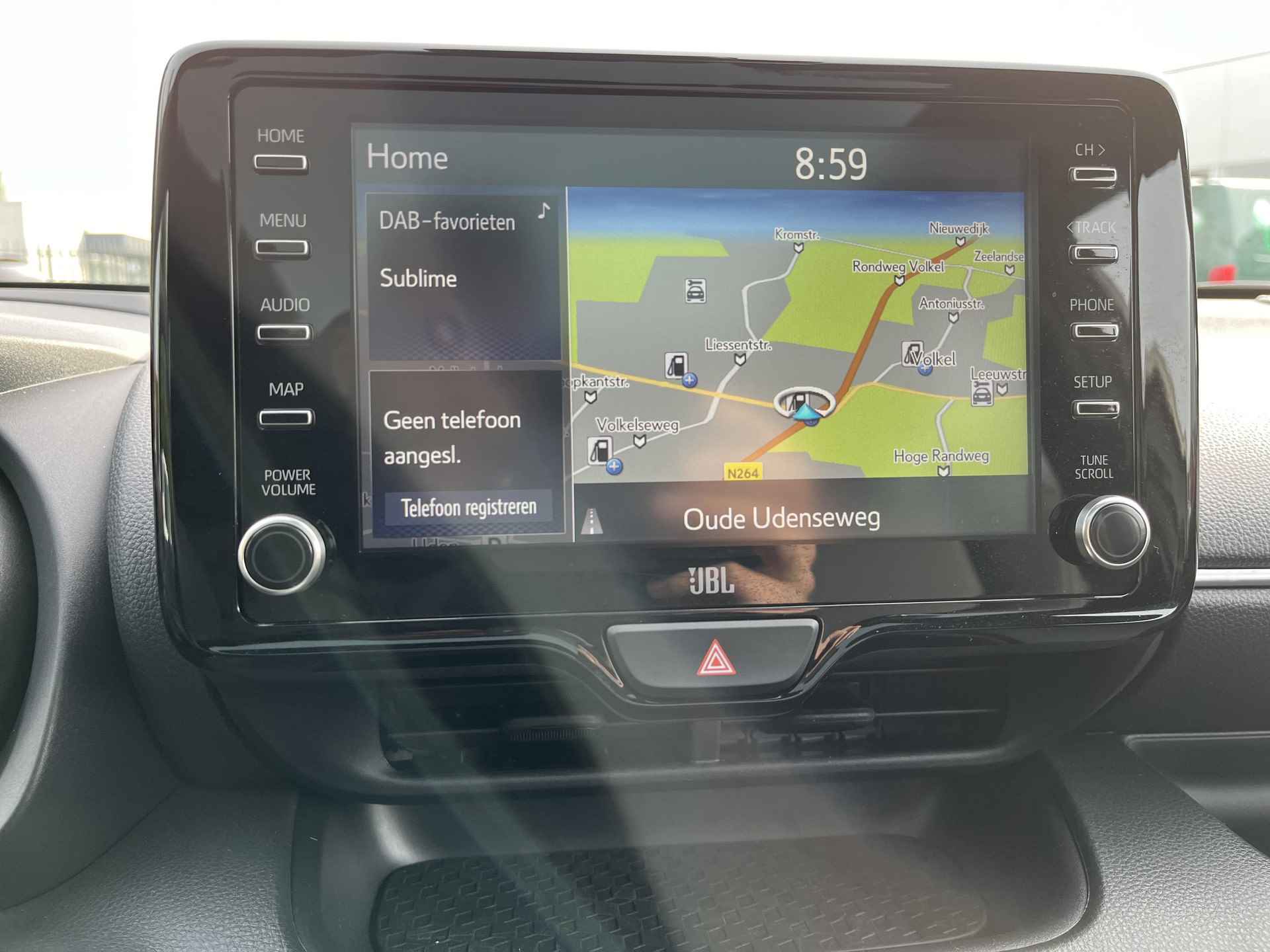 Toyota Yaris 1.5 Hybrid Executive | Navigatie | Apple CarPlay/Android auto | Achteruitrijcamera | Stuurverwarming | Stoelverwarming - 18/36