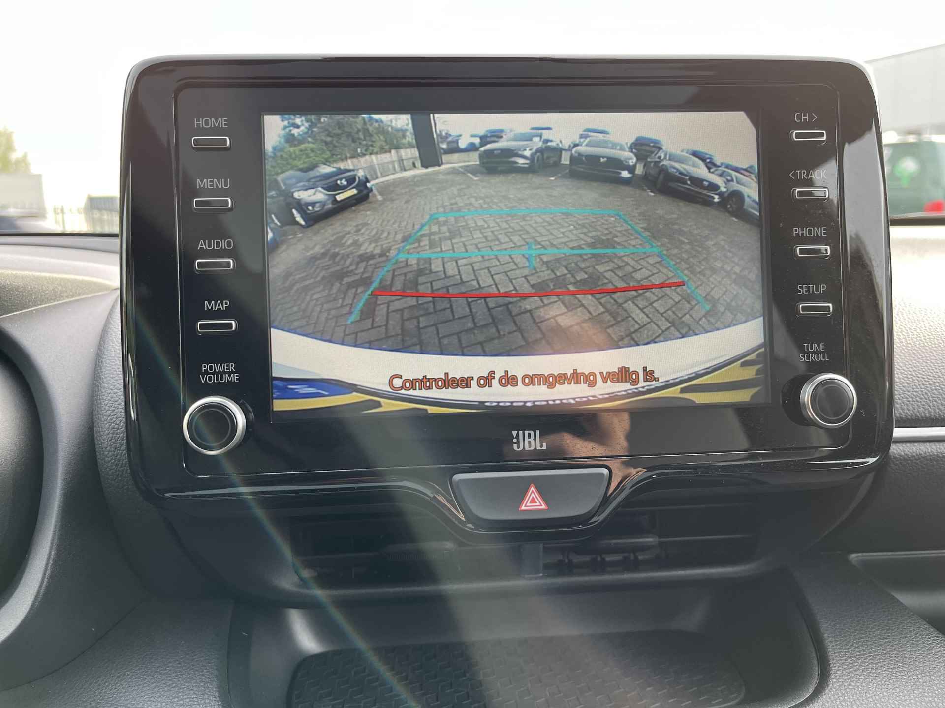 Toyota Yaris 1.5 Hybrid Executive | Navigatie | Apple CarPlay/Android auto | Achteruitrijcamera | Stuurverwarming | Stoelverwarming - 19/36