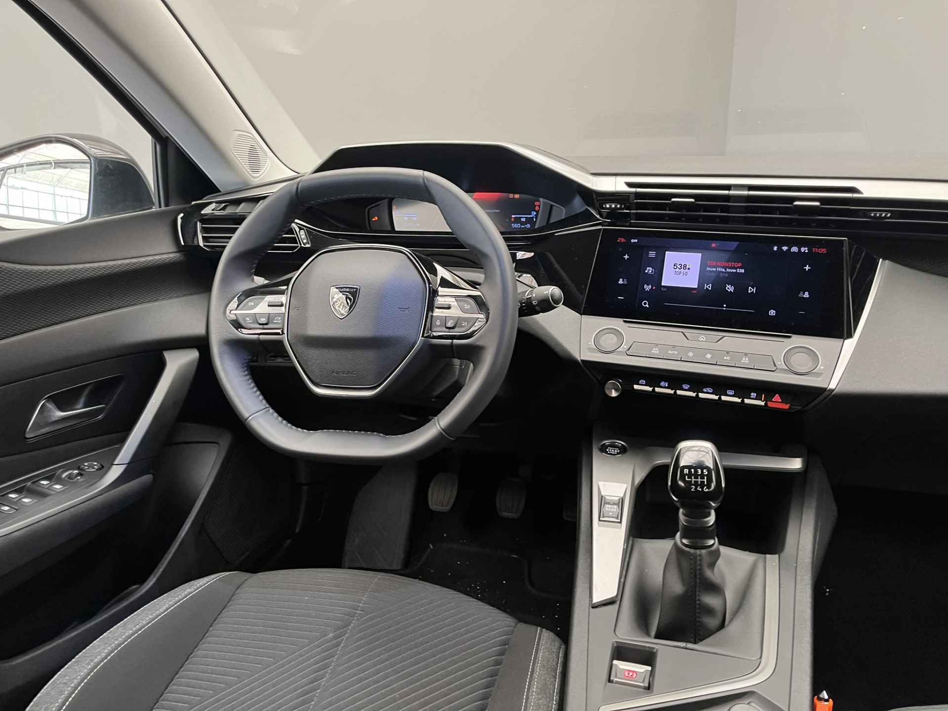 Peugeot 308 1.2 PureTech Active Pack Business | Apple Carplay | Climate control | Sensoren Achter | Cruise control - 16/32