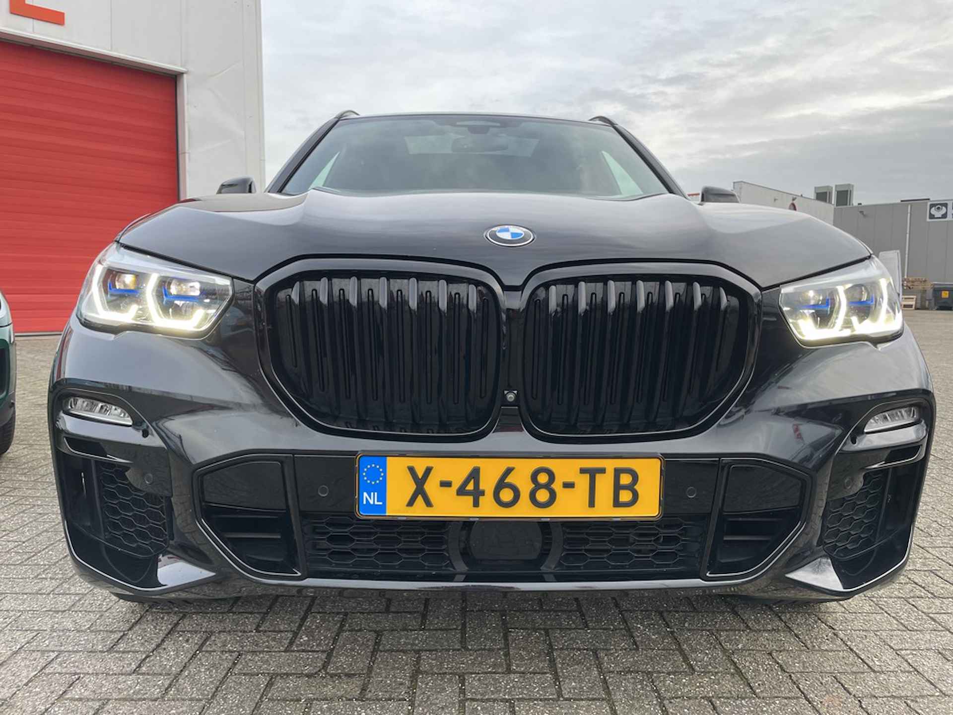 BMW X5 M50i High Executive -full options- - 9/23