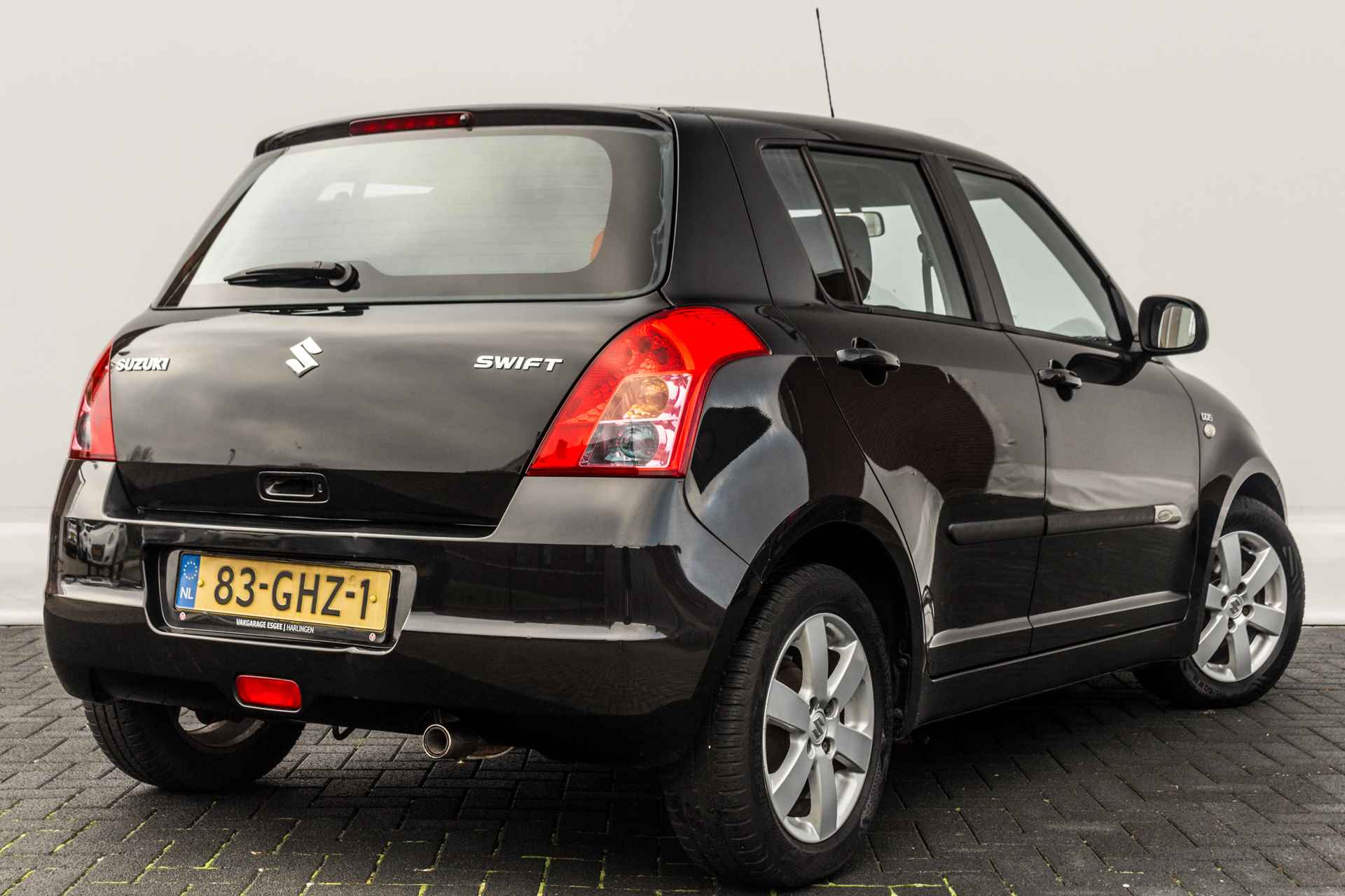 Suzuki Swift 1.3 D Exclusive ZUINIGE DIESEL MEENEEMPRIJS | 5 DRS | Airco | 15 INCH LMV | - 7/28