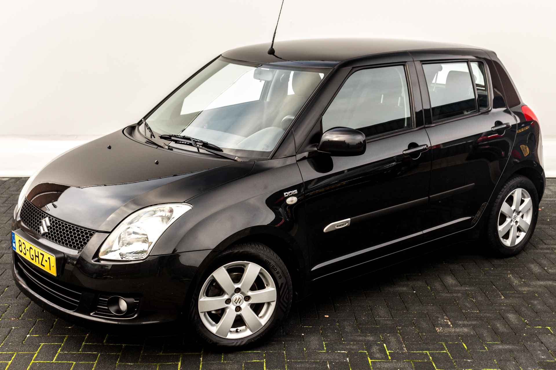 Suzuki Swift 1.3 D Exclusive ZUINIGE DIESEL MEENEEMPRIJS | 5 DRS | Airco | 15 INCH LMV | - 14/28