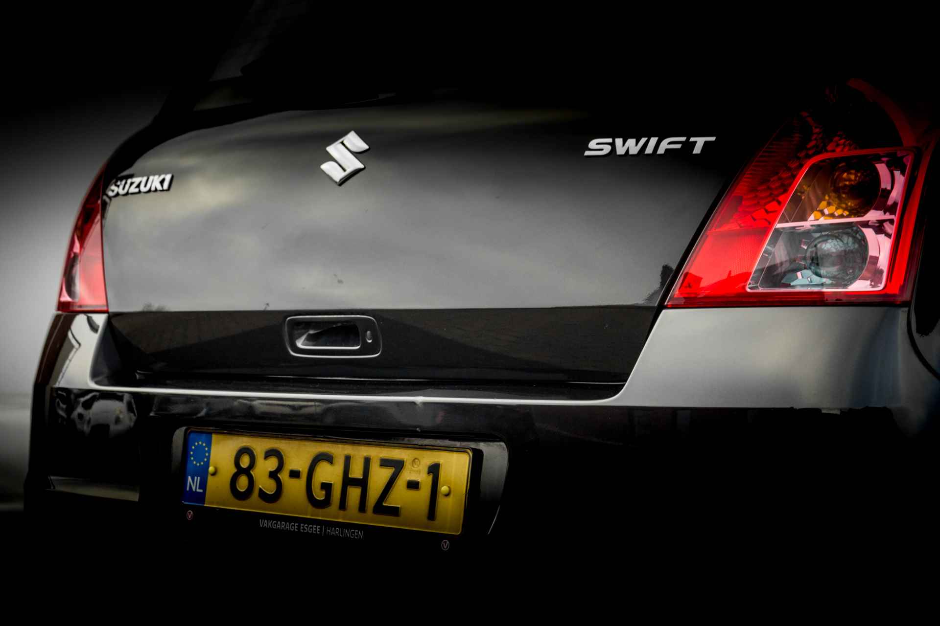 Suzuki Swift 1.3 D Exclusive ZUINIGE DIESEL MEENEEMPRIJS | 5 DRS | Airco | 15 INCH LMV | - 18/28