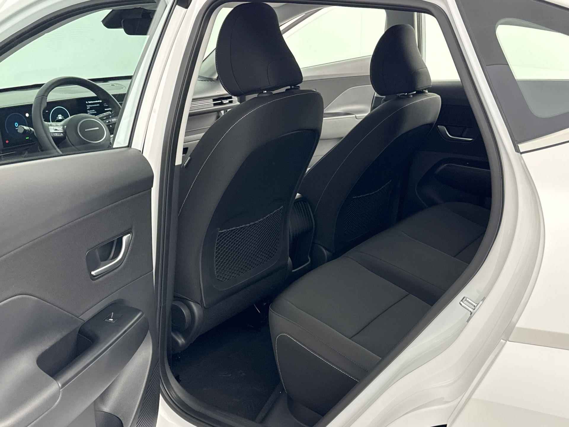 Hyundai Kona Electric Comfort 65.4 kWh | 514km Actieradius! | Bluelink app | Navigatie | Camera | Adaptive cruise control | - 10/26
