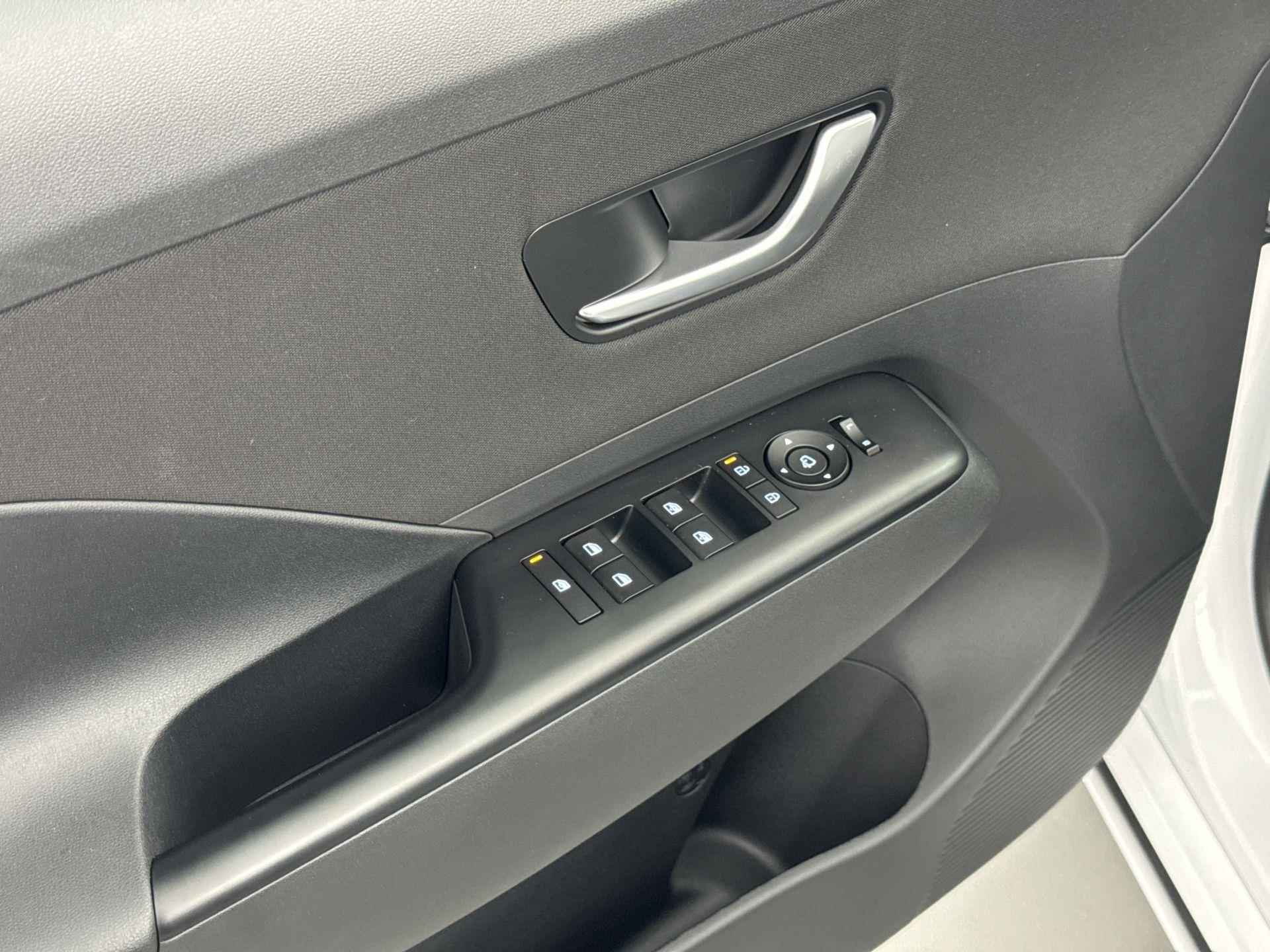 Hyundai Kona Electric Comfort 65.4 kWh | 514km Actieradius! | Bluelink app | Navigatie | Camera | Adaptive cruise control | - 19/26