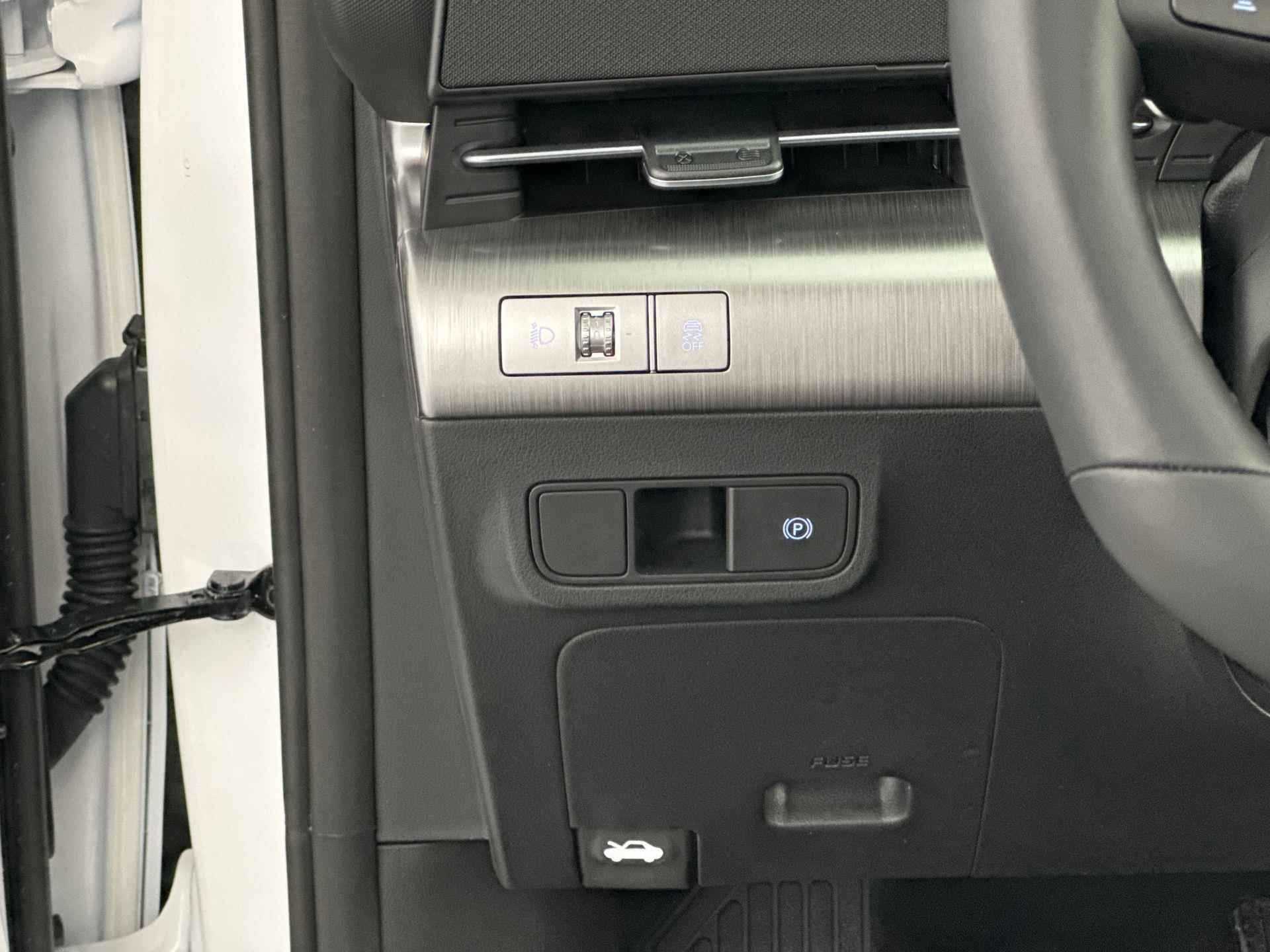 Hyundai Kona Electric Comfort 65.4 kWh | 514km Actieradius! | Bluelink app | Navigatie | Camera | Adaptive cruise control | - 23/26