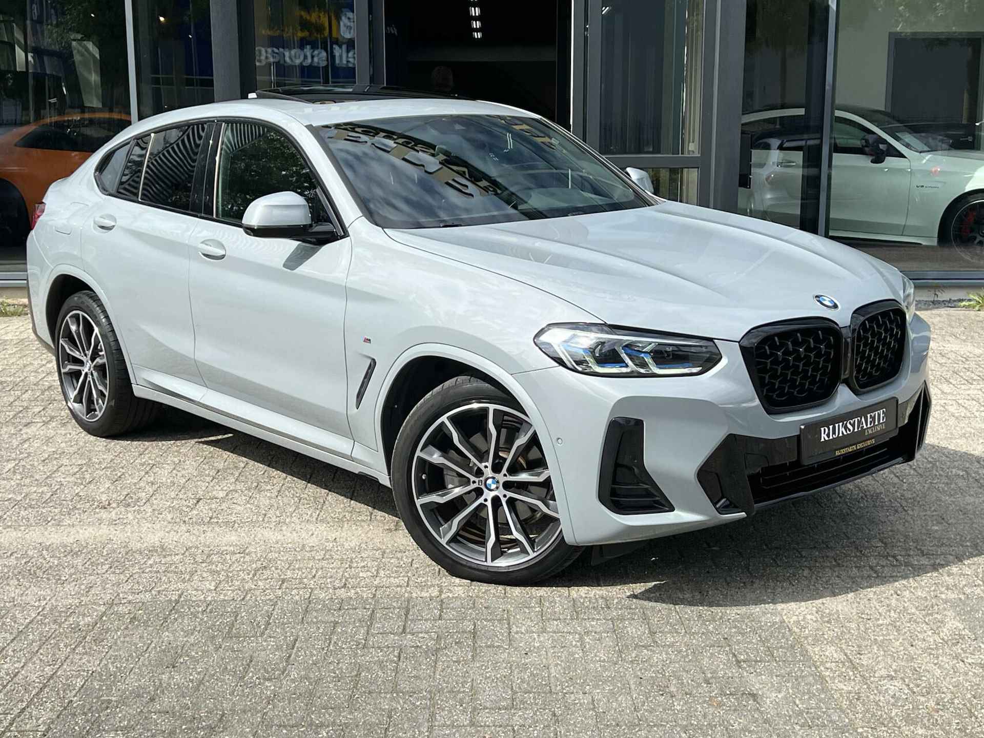 BMW X4 xDrive20i High Executive|PANO|M-SPORT|20''|360° - 3/39