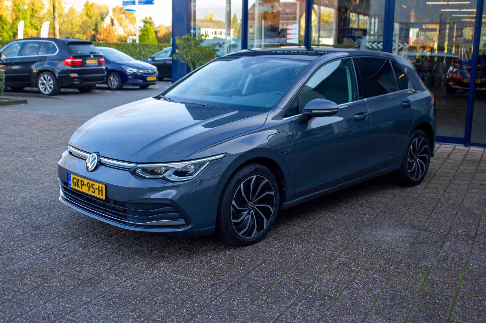 Volkswagen Golf 1.4 eHybrid Style | Prijs rijklaar incl. 12 mnd garantie | IQ Light Memory stoel Schuifkantel dak Stoelverw Lmv - 5/59