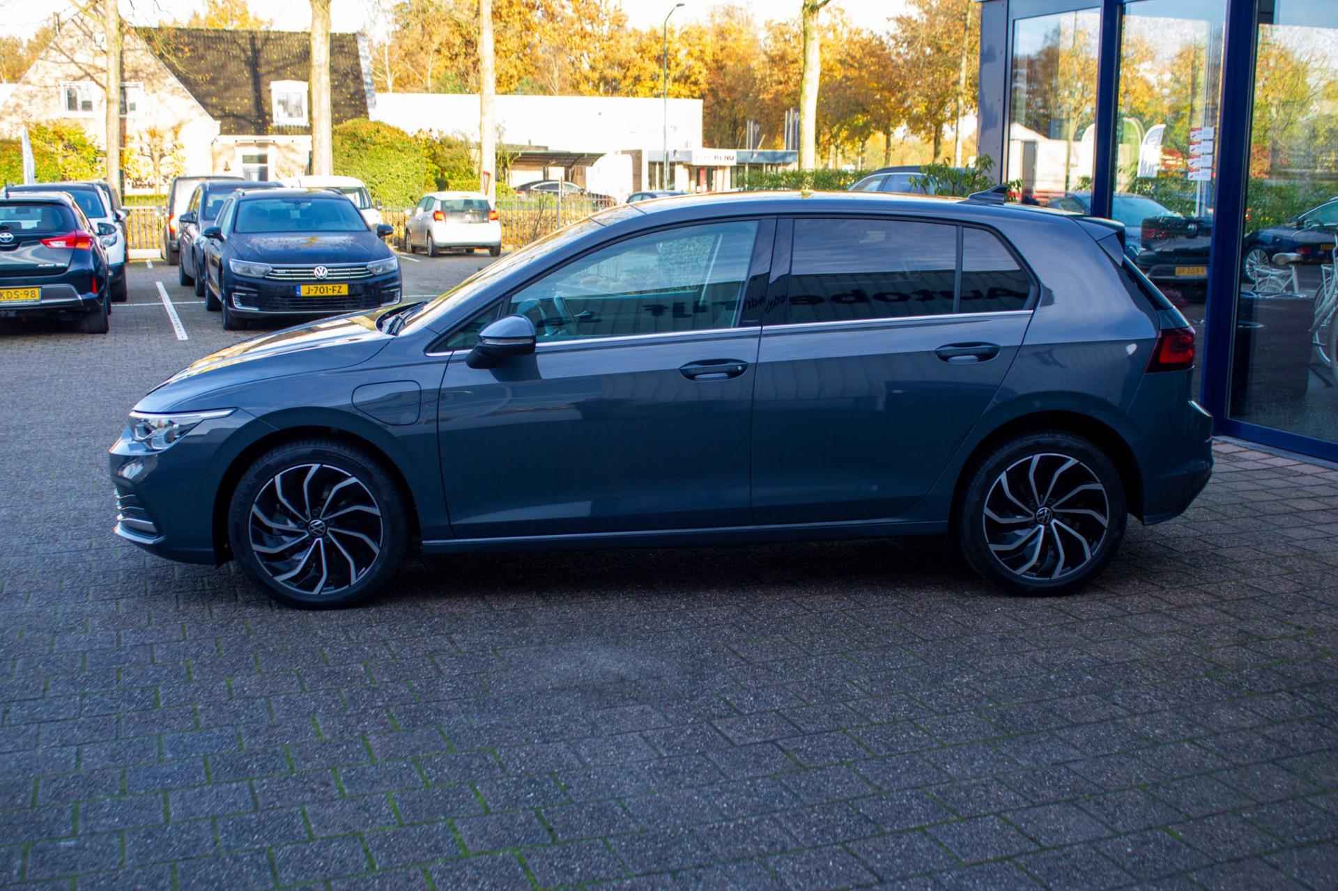 Volkswagen Golf 1.4 eHybrid Style | Prijs rijklaar incl. 12 mnd garantie | IQ Light Memory stoel Schuifkantel dak Stoelverw Lmv - 6/59