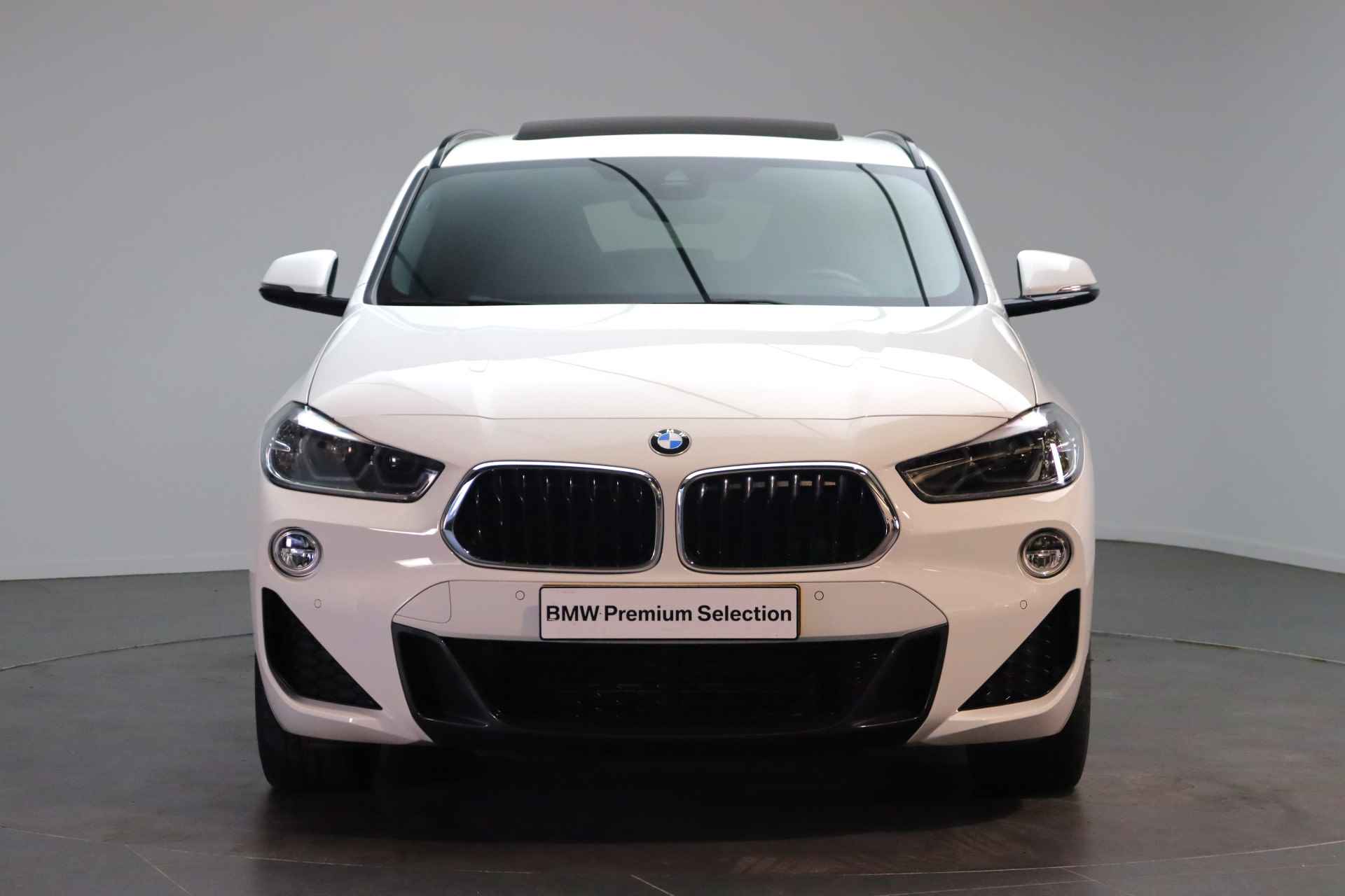 BMW X2 sDrive20i High Executive M Sport Automaat / Panoramadak / M Sportstoelen / LED / Stoelverwarming / Cruise Control / Head-Up / Park Assistant - 6/22