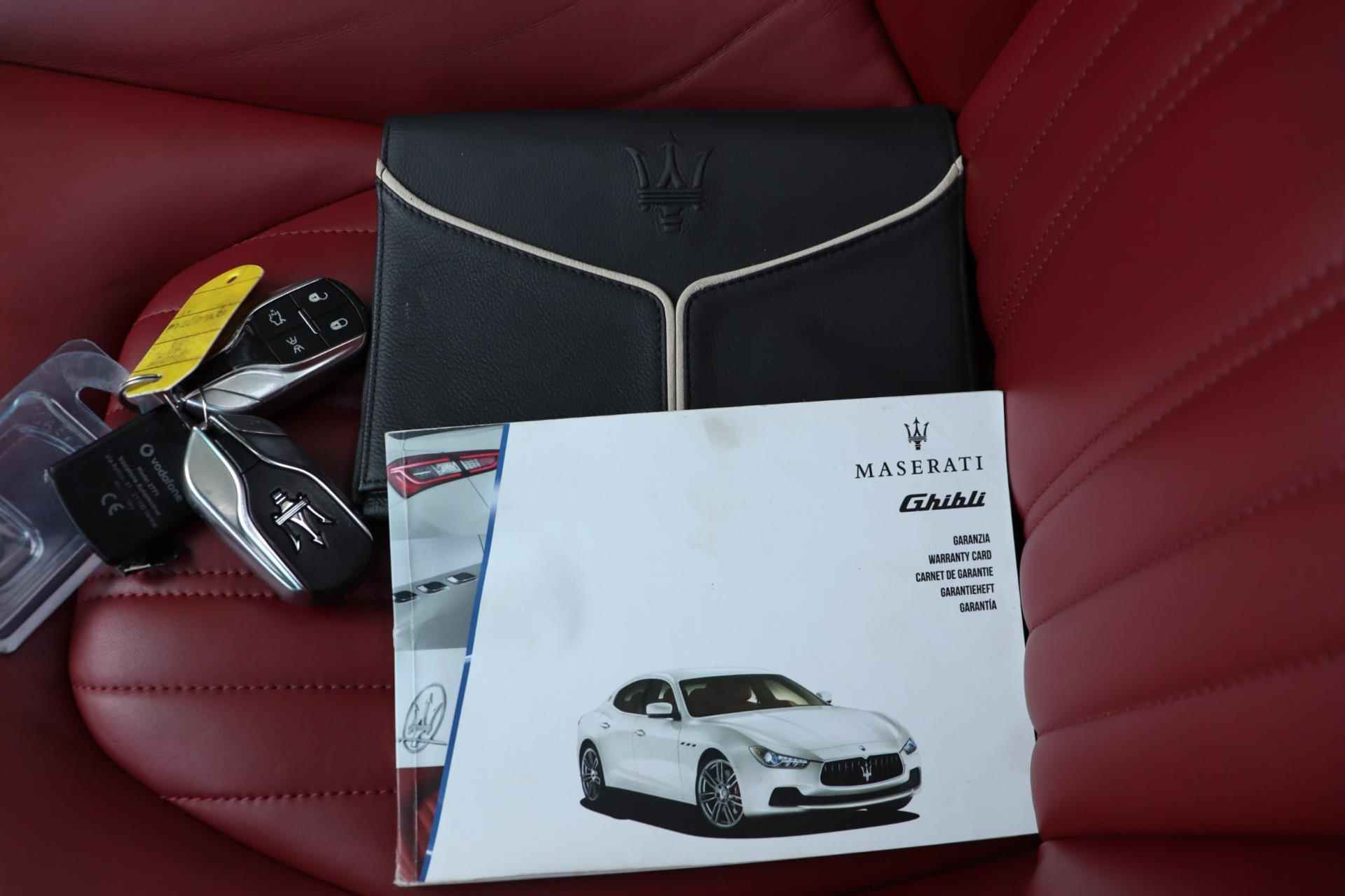 Maserati Ghibli 3.0 V6 D - 32/32