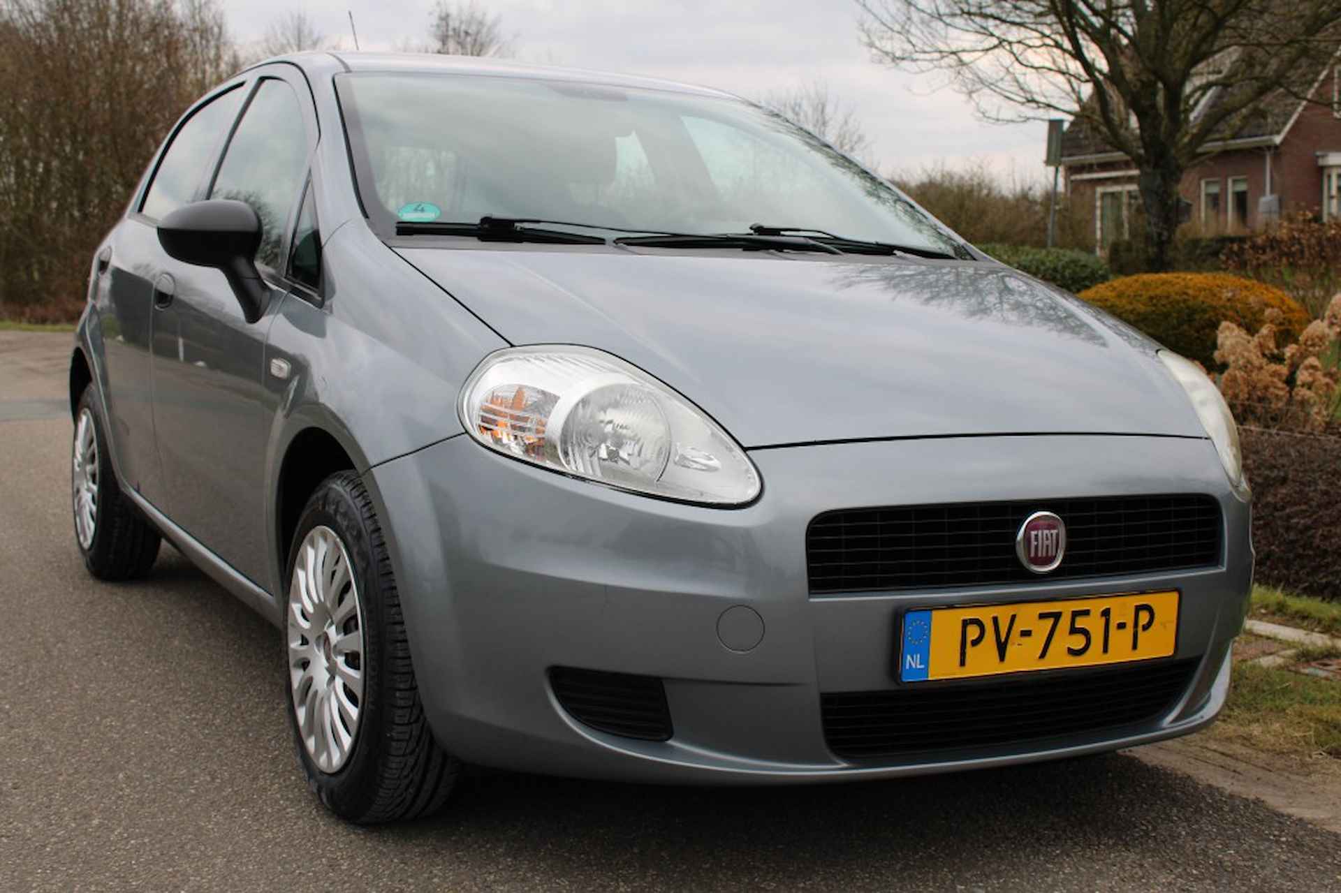 FIAT Punto 1.2 69pk Actual airco/5-deurs - 27/29