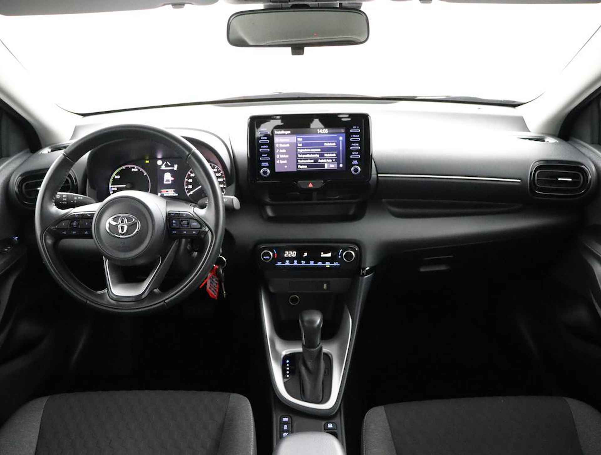 Toyota Yaris 1.5 Hybrid Active | Trekhaak | Cruise control | Apple carplay & Android auto | - 4/48