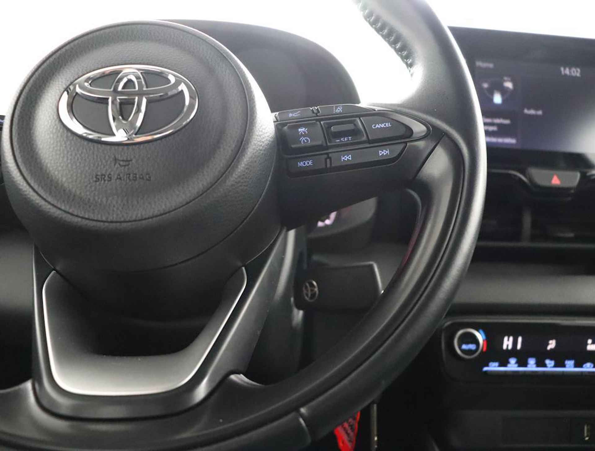 Toyota Yaris 1.5 Hybrid Active | Trekhaak | Cruise control | Apple carplay & Android auto | - 19/48