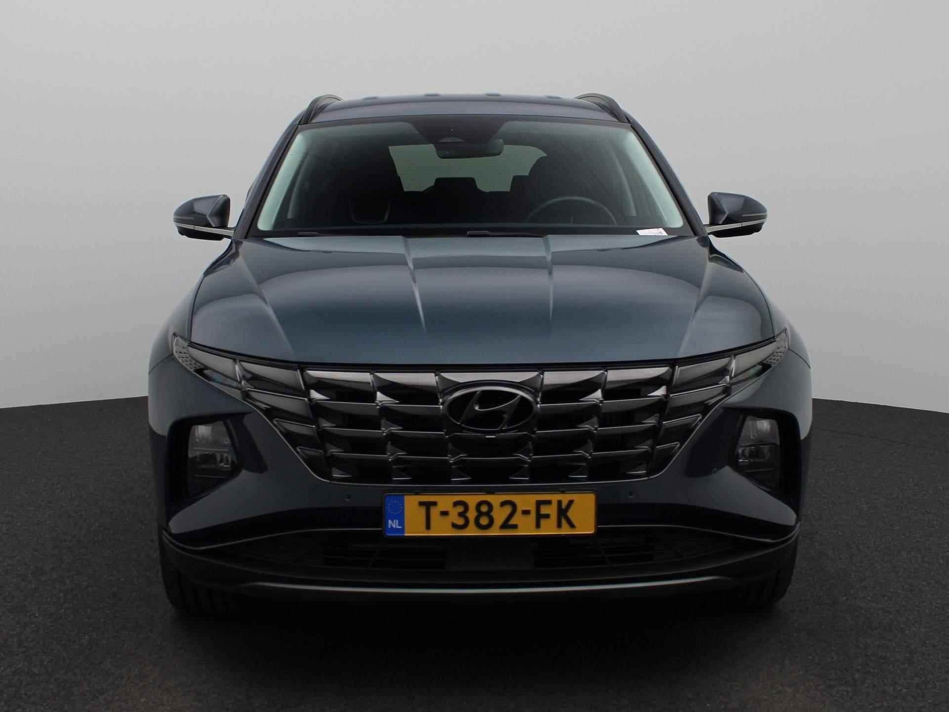 Hyundai Tucson 1.6 T-GDI PHEV Premium 4WD | LEDER | KRELL AUDIO | STOELVERWARMING+VENTILATIE | 360-CAMERA | ELEKTRISCHE BESTUURDERSSTOEL MET GEHEUGEN | ELEKTRISCHE ACHTERKLEP | LED KOPLAMPEN | ADAPTIVE CRUISE CONTROL | LANE ASSIST | ACHTERBANK VERWARMD | STUURWIEL VERWARMING | - 9/44