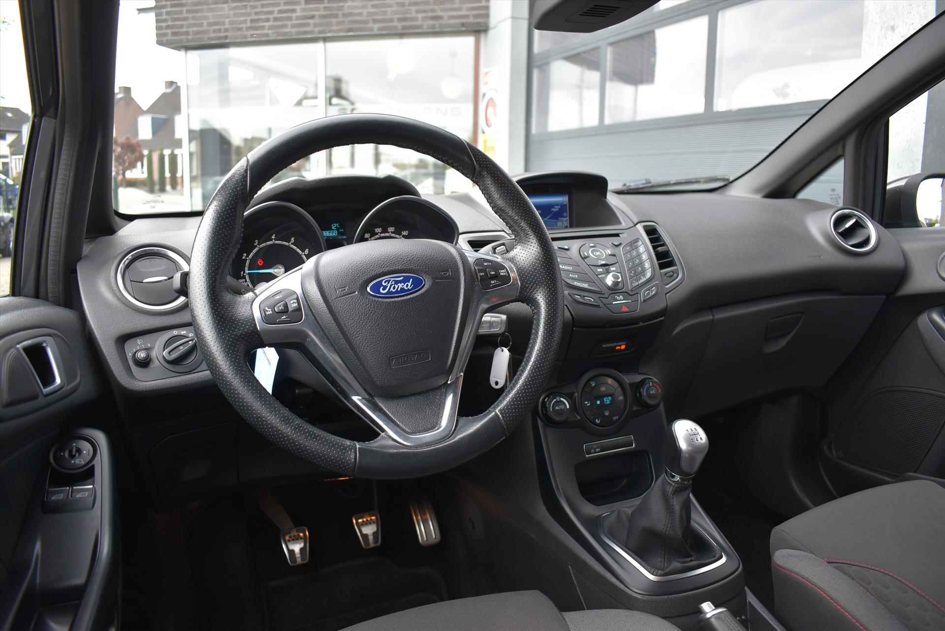 Ford Fiesta 1.0 EcoBoost 100pk 5dr ST-Line - 21/34