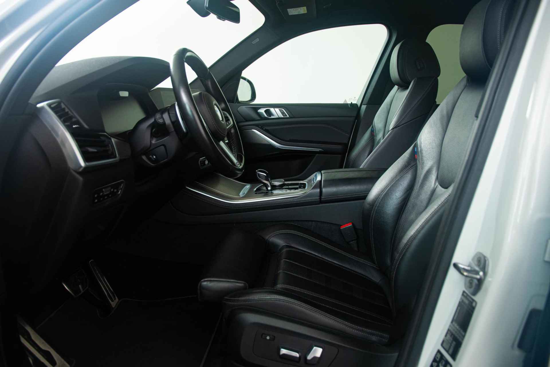 BMW X5 xDrive30d High Executive M-sport pakket - Trekhaak - Stoelverwarming - Sky Lounge Panoramadak - LED - Camera - Adaptive Cruise Control - Night Vision - Head-up Display - HiFi Audio - 4/39