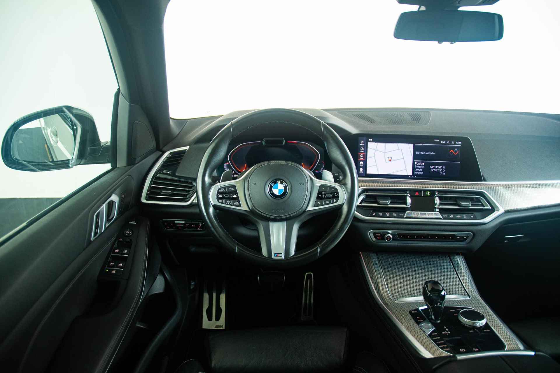 BMW X5 xDrive30d High Executive M-sport pakket - Trekhaak - Stoelverwarming - Sky Lounge Panoramadak - LED - Camera - Adaptive Cruise Control - Night Vision - Head-up Display - HiFi Audio - 32/39