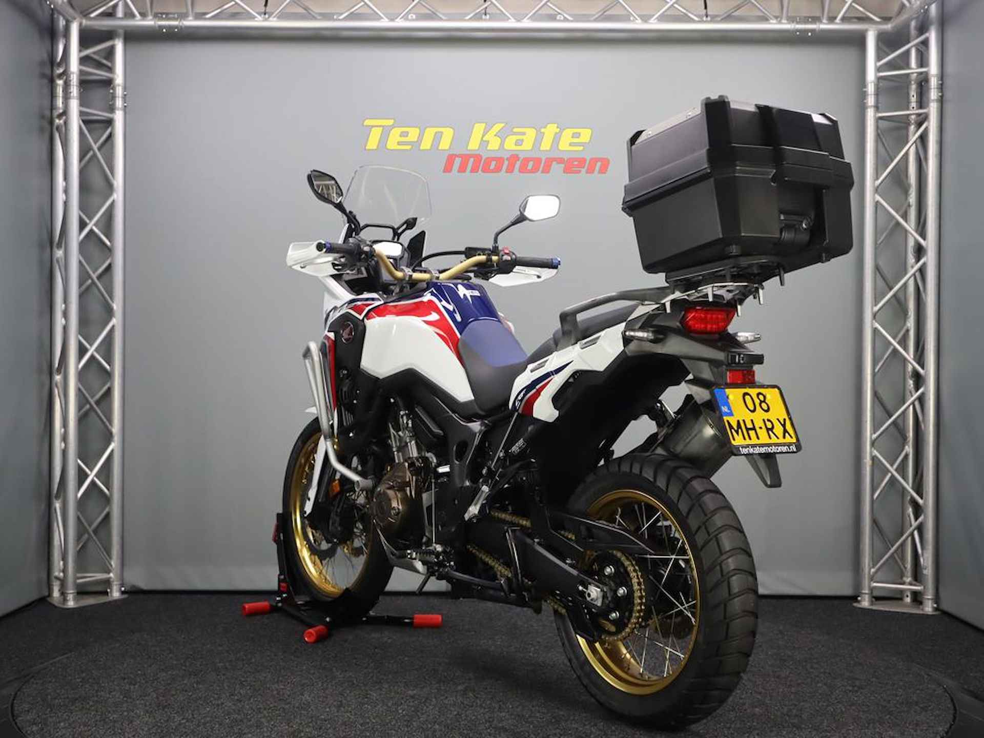 Honda CRF 1000 L Africa Twin - 8/13