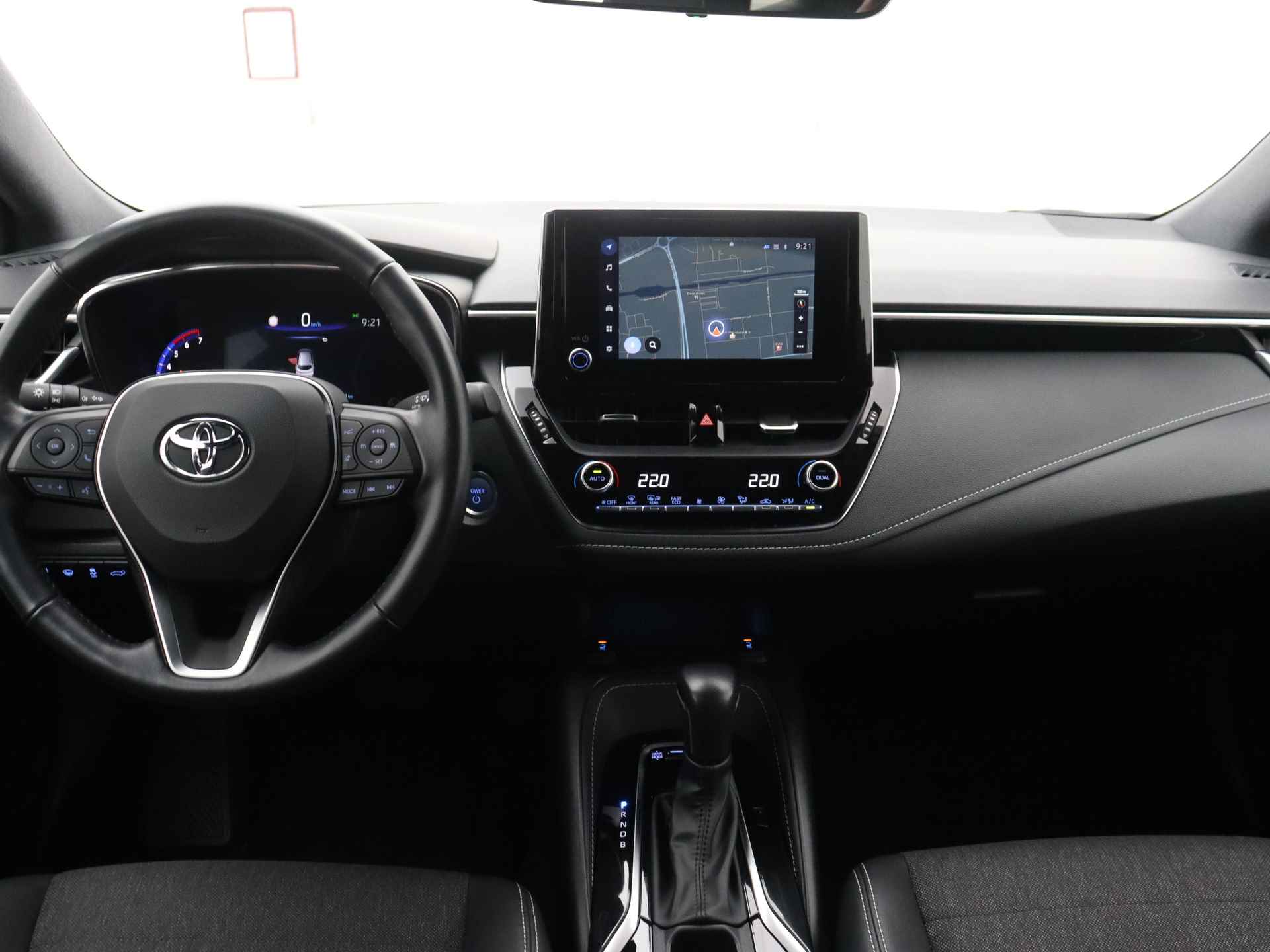 Toyota Corolla Touring Sports 1.8 Hybrid Style Bi-Tone Limited | Winter Pack | Navigatie | - 6/44