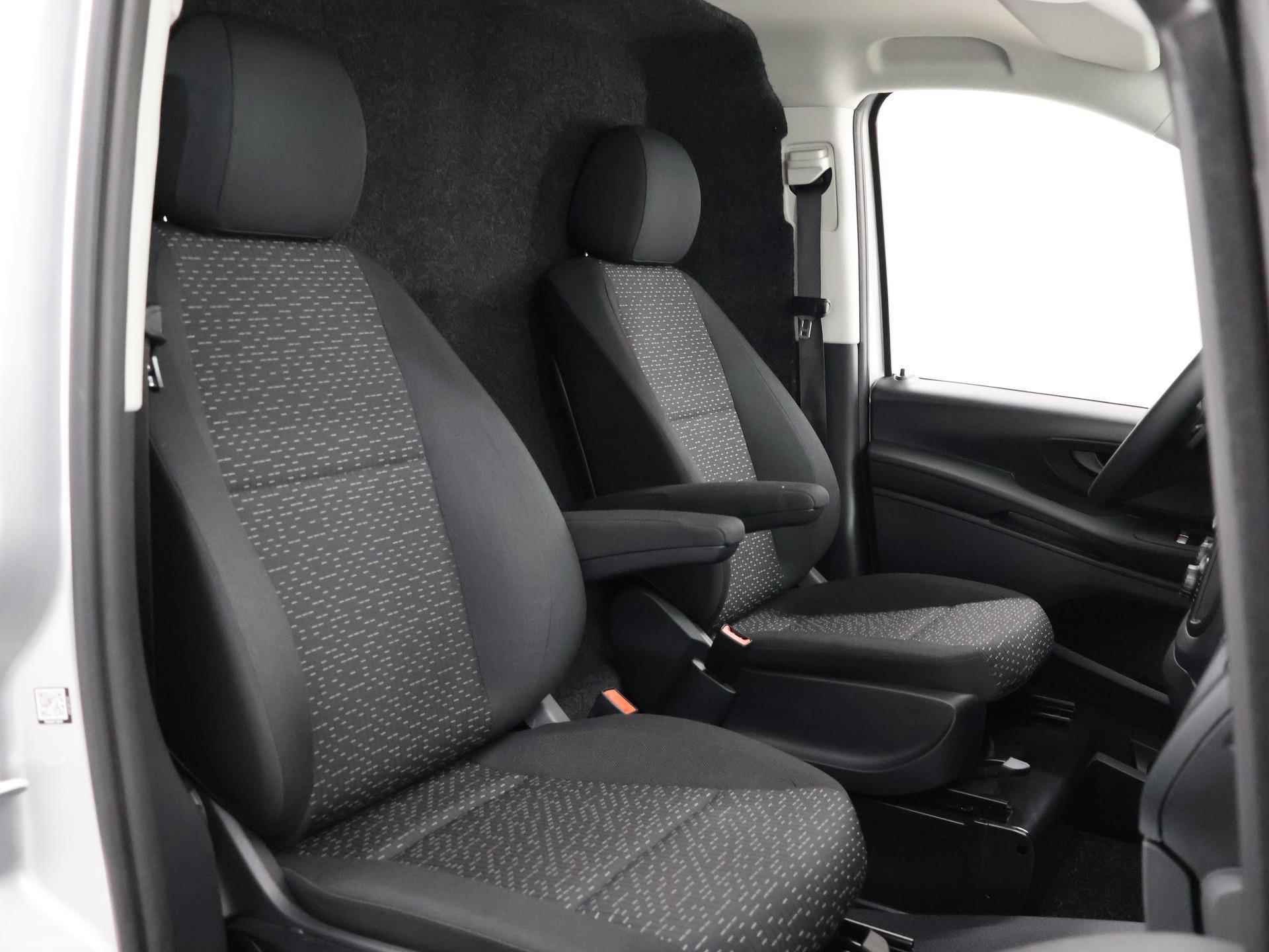 Mercedes-Benz eVito Lang 66 kWh Airconditioning | Navigatie | Stoelverwarming | DAB/Carplay/Usb | Achteruitrij camera | Cruise Control | Certified - 13/37