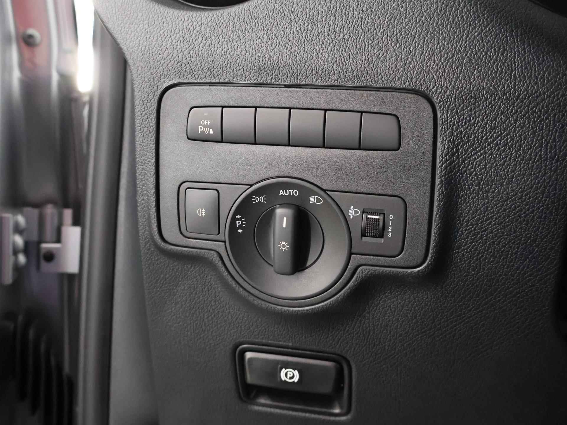 Mercedes-Benz eVito Lang 66 kWh Airconditioning | Navigatie | Stoelverwarming | DAB/Carplay/Usb | Achteruitrij camera | Cruise Control | Certified - 28/37