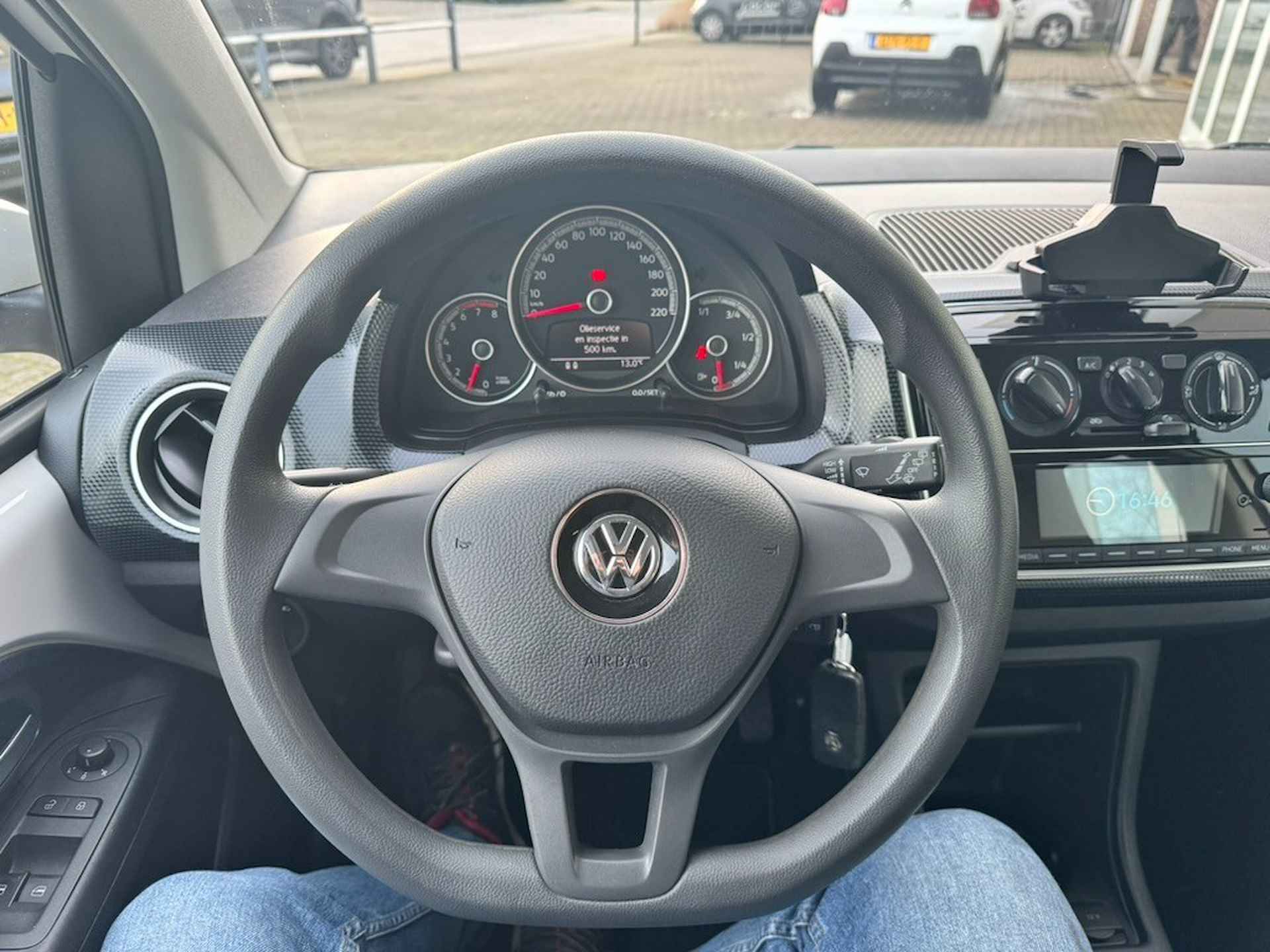 VOLKSWAGEN Up 1.0 BMT MOVE UP! ALL IN PRIJS 12 MAANDEN BOVAG GARANTIE - 11/19