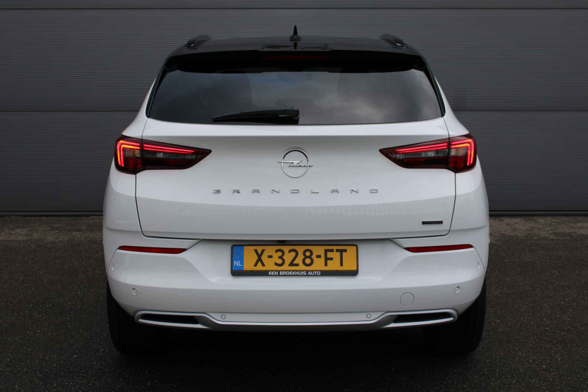 Opel Grandland 1.6T Hybrid 225pk automaat | NAVI | CAMERA | ELEKTR. ACHTERKLEP | TWO-TONE | ACTIEPRIJS! | - 8/47