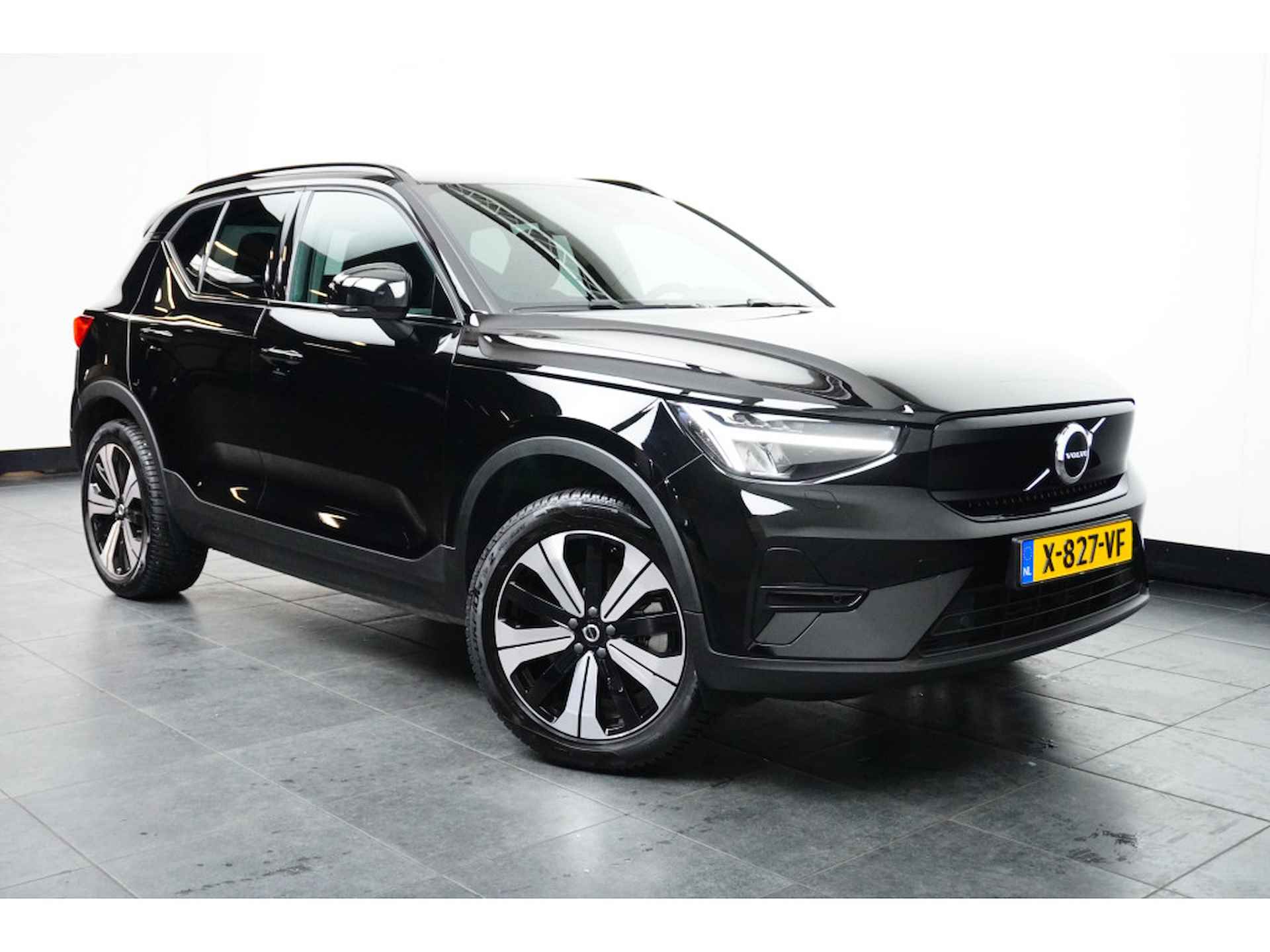 Volvo XC40 Recharge Core 70 kWh | Climate pack | Getint glas | Trekhaak | - 3/27