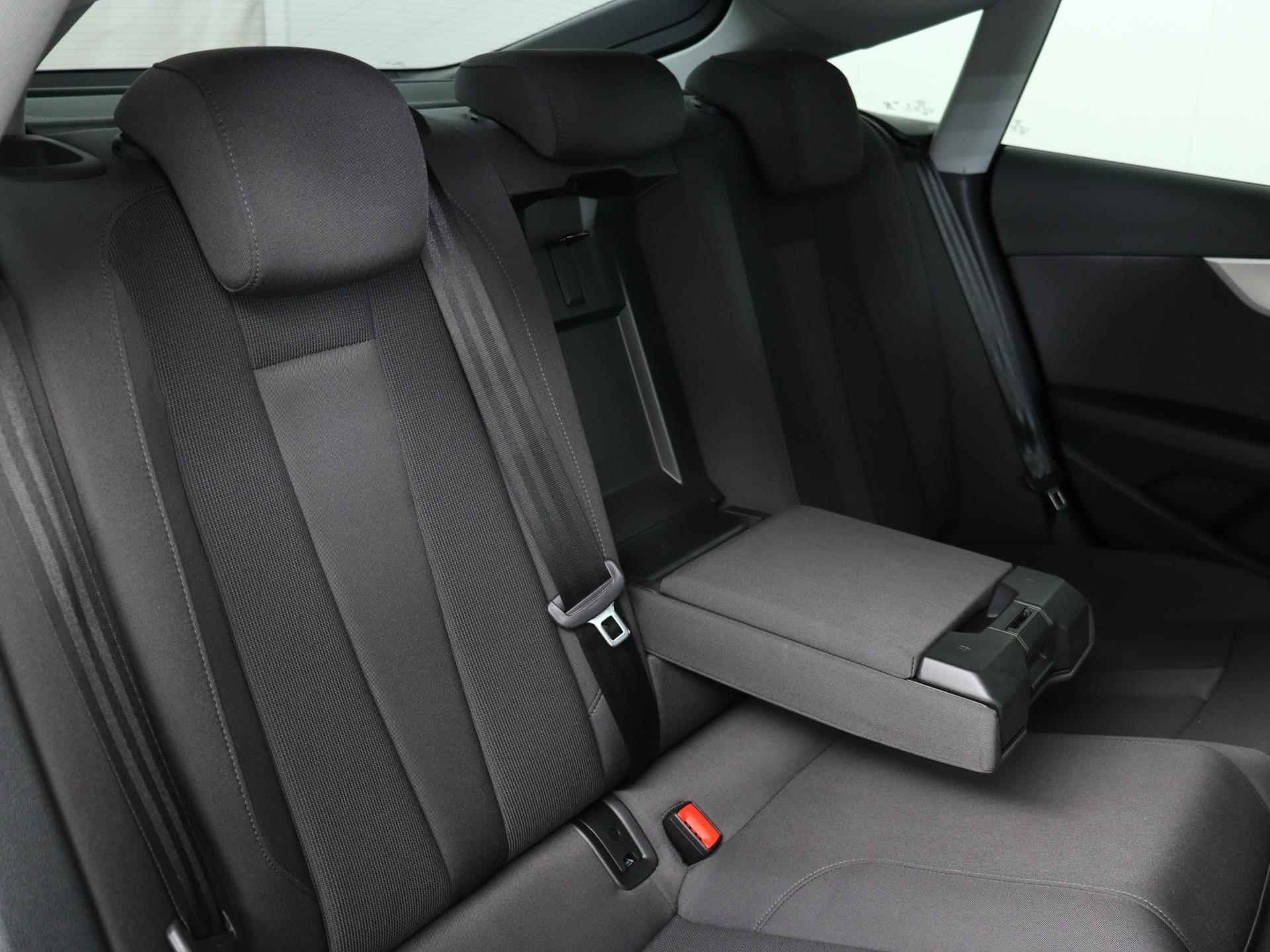Audi A5 Sportback 35 TFSI Business Edition | Navigatie | Stoelverwarming | Cruise Control | Parkeerhulp | - 19/47