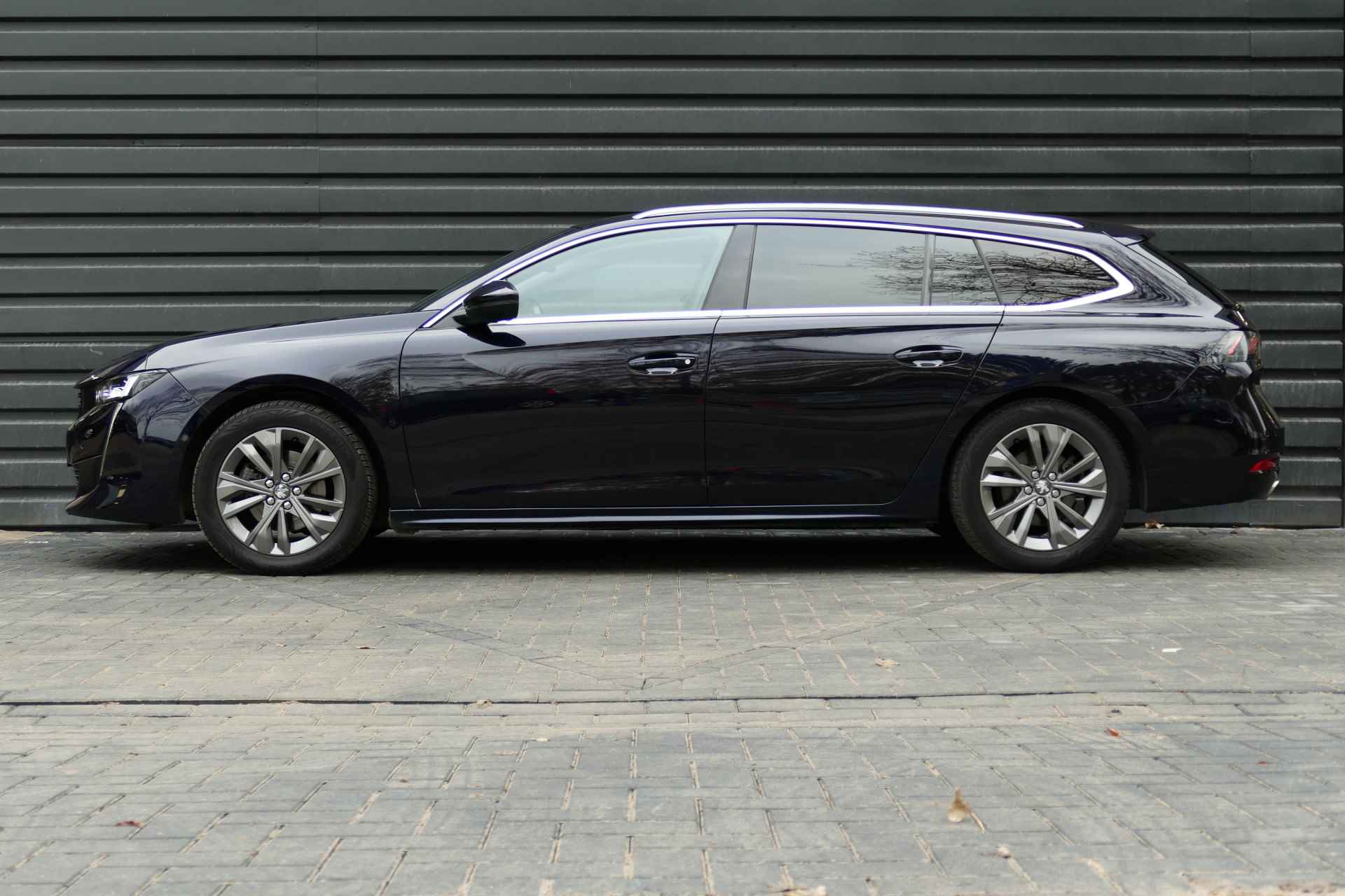 Peugeot 508 SW 1.6 PURETECH 180PK ALLURE AUTOMAAT / NAVI / CLIMA / PDC / 17" LMV / CAMERA / ANF. TREKHAAK / FULL-LED / BLUETOOTH / ADAPT. CR - 2/29