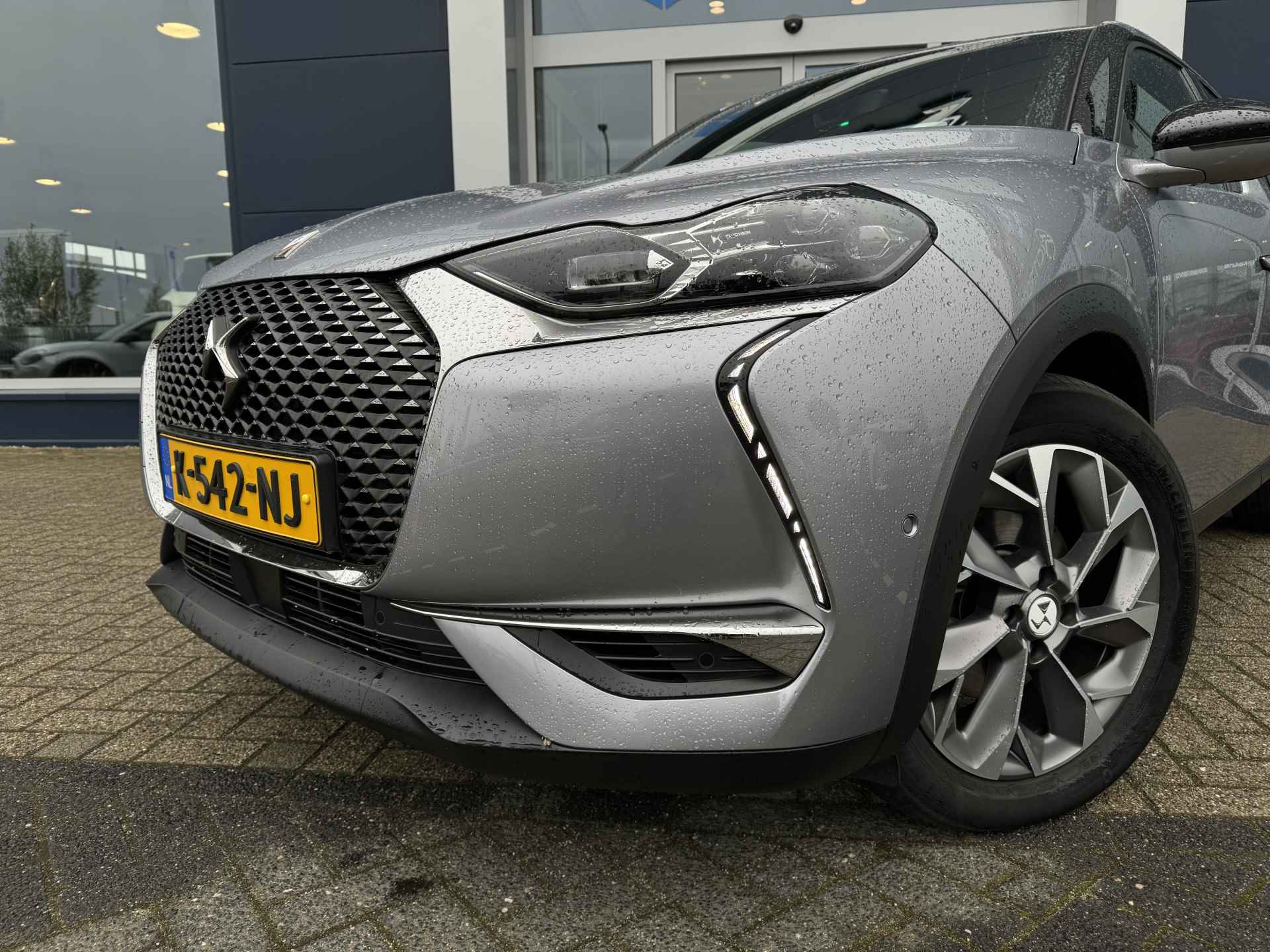 DS DS 3 Crossback E-Tense Grand Chic 50 kWh | Camera | PDC V/A | ACC | HUD | Stoelverwarming | Leder - 3/47
