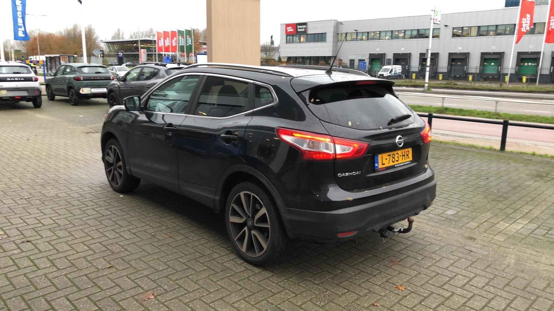 Nissan Qashqai 1.2 N-Connecta - 4/17