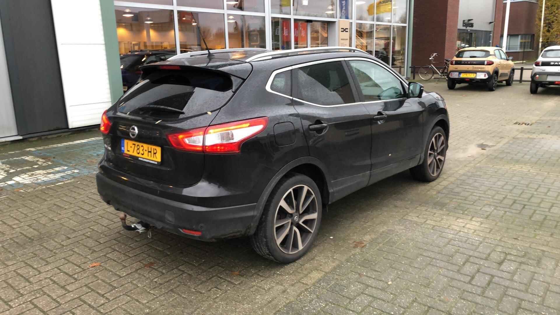 Nissan Qashqai 1.2 N-Connecta - 5/17