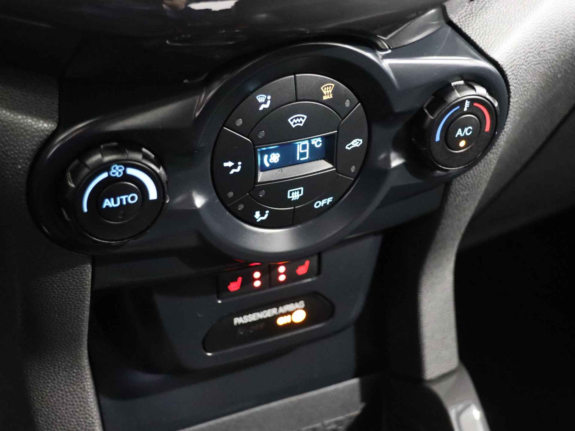 Ford EcoSport 1.0 EcoBoost Titanium | Keyless | Camera | Cruise Control | Verwarmbare Voorruit | Stoelverwarming - 17/33
