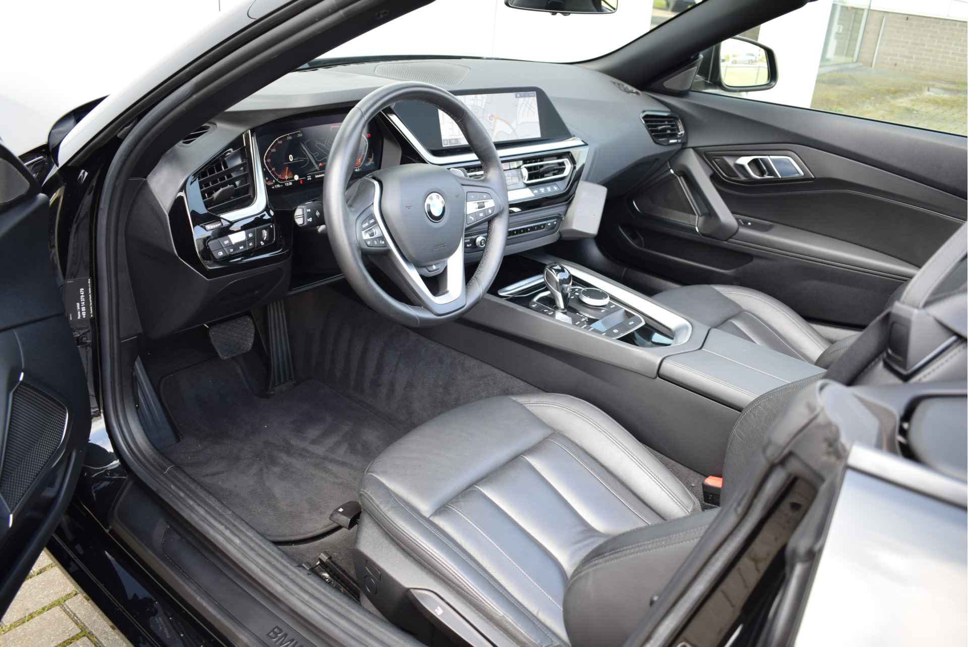BMW Z4 Roadster sDrive20i High Executive Automaat / Adaptieve LED / Comfort Access / Stoelverwarming / Live Cockpit Professional / Verwarmd stuurwiel / Cruise Control - 5/28