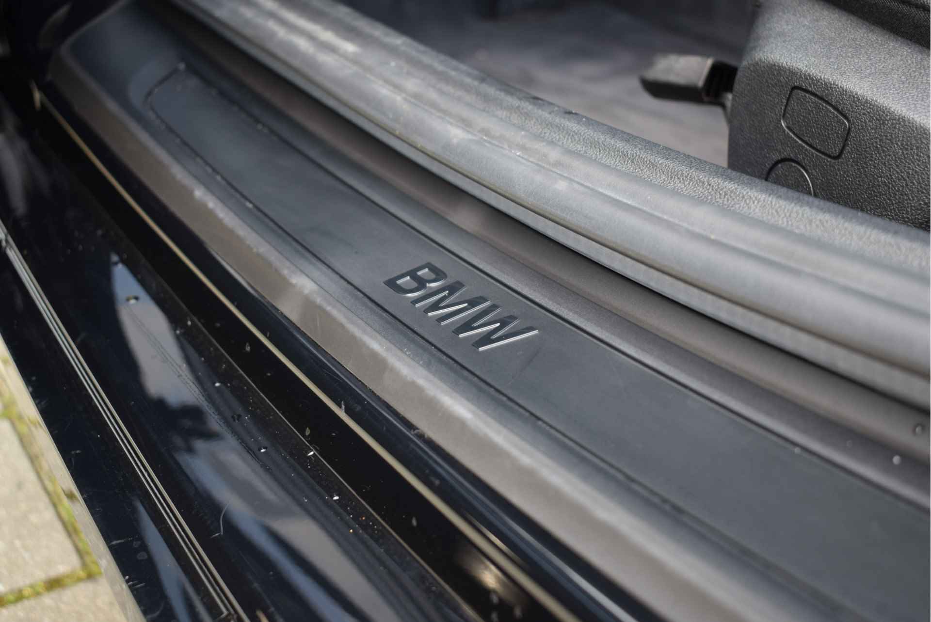 BMW Z4 Roadster sDrive20i High Executive Automaat / Adaptieve LED / Comfort Access / Stoelverwarming / Live Cockpit Professional / Verwarmd stuurwiel / Cruise Control - 13/28