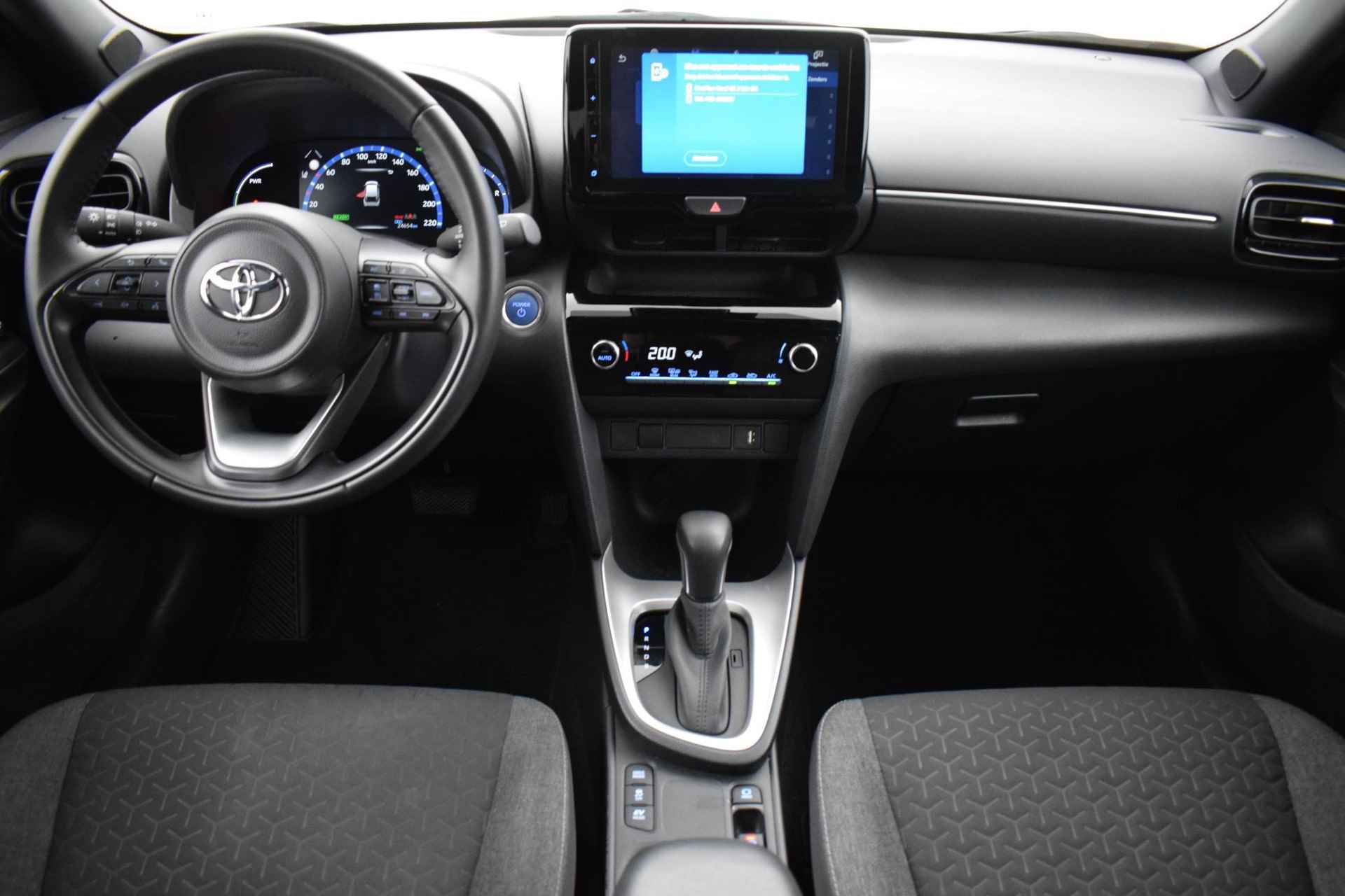 Toyota Yaris Cross 1.5 Hybrid Dynamic Automaat / Achteruitrijcamera - 9/35