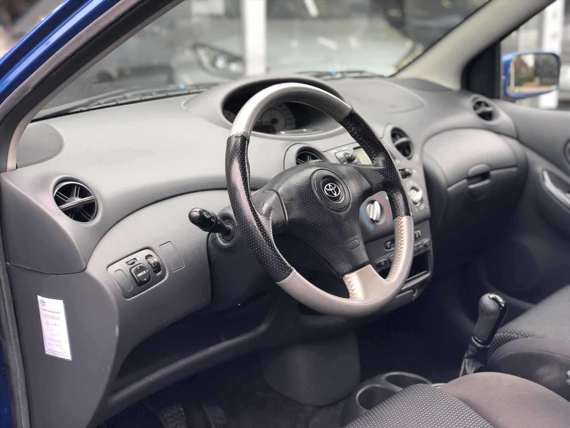 Toyota Yaris 1.5 VVTI 5DR T Sport | 2e eigenaar, Airconditioning, Lichtmetalen velgen, Elektrische ramen, Radio/CD-Speler - 15/27