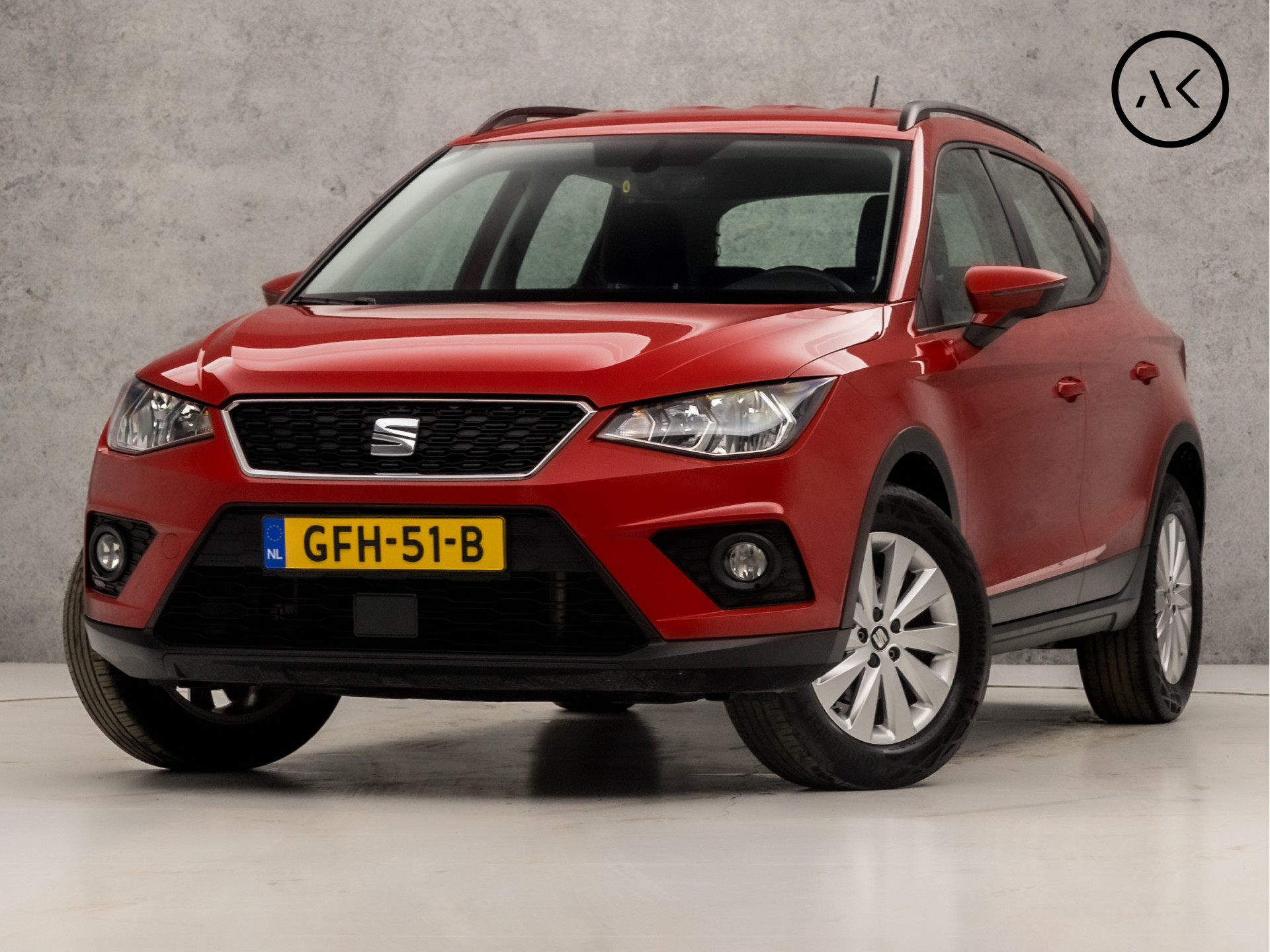 SEAT Arona 1.0 TSI Sport Style (NAVIGATIE, APPLE CARPLAY. CLIMATE, ADAPT. CRUISE, PDC, SPORTSTOELEN, NIEUWE APK, NIEUWSTAAT)