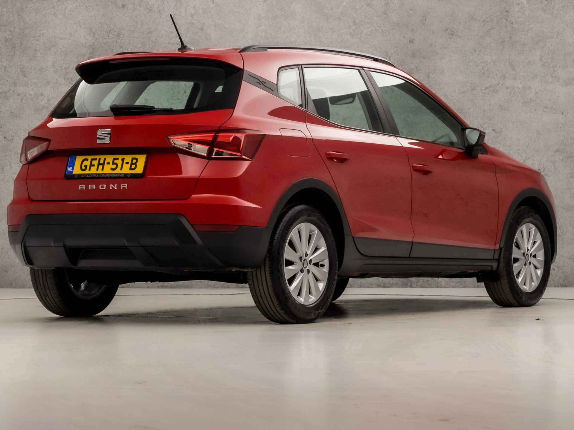 SEAT Arona 1.0 TSI Sport Style (NAVIGATIE, APPLE CARPLAY. CLIMATE, ADAPT. CRUISE, PDC, SPORTSTOELEN, NIEUWE APK, NIEUWSTAAT) - 5/35