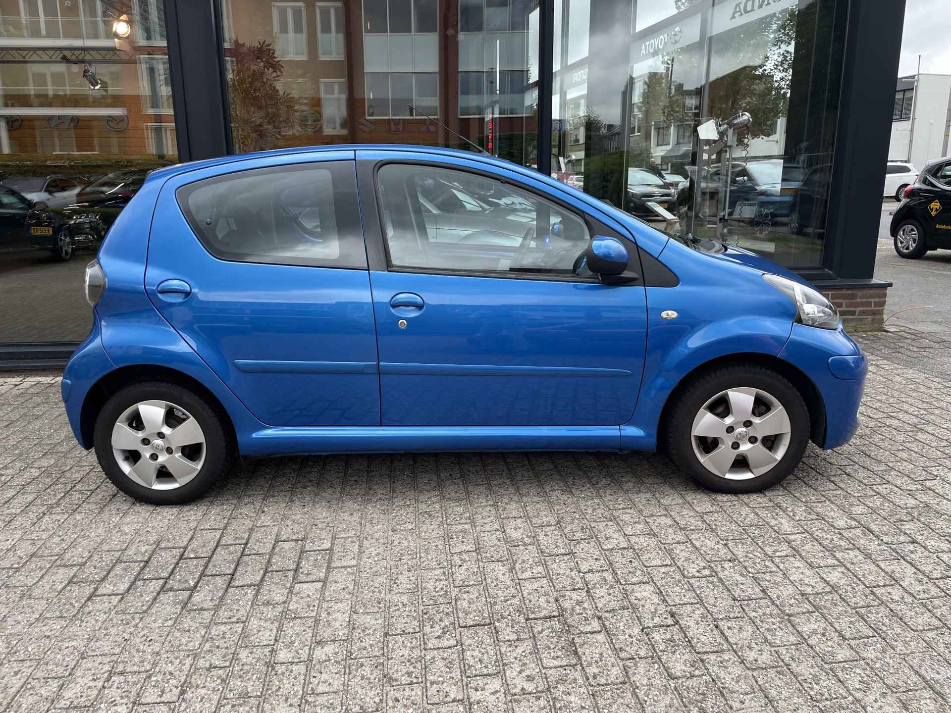 Toyota Aygo 1.0-12V Dynamic Blue - 3/16