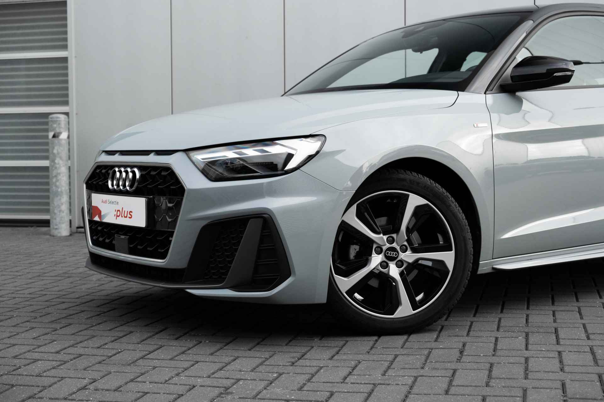 Audi A1 Sportback 30 TFSI S-tronic 7 S edition | Multifunctioneel lederen stuur | Apple Carplay / Android Auto | Climatronic | 17'' LM B - 7/48