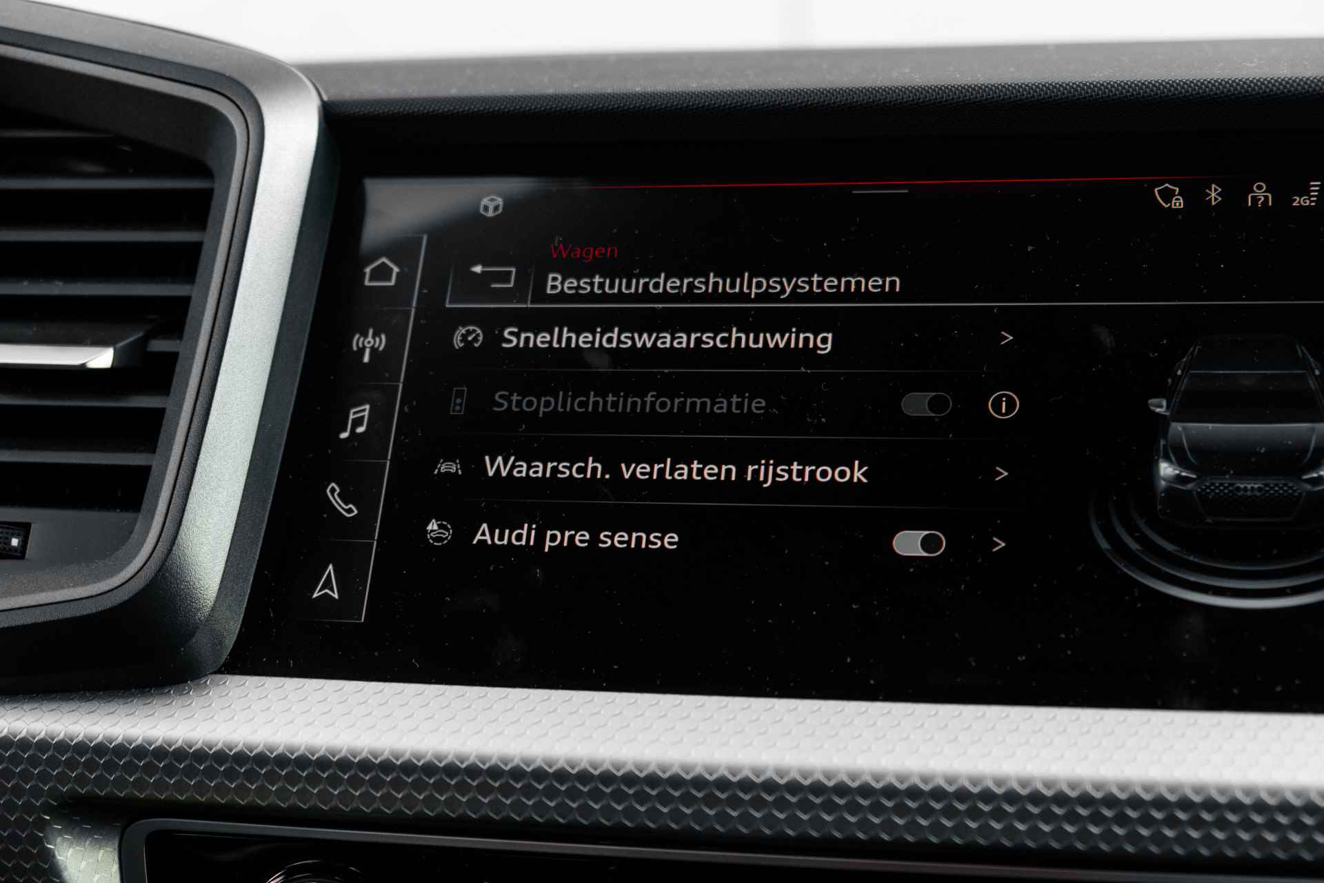 Audi A1 Sportback 30 TFSI S-tronic 7 S edition | Multifunctioneel lederen stuur | Apple Carplay / Android Auto | Climatronic | 17'' LM B - 48/48