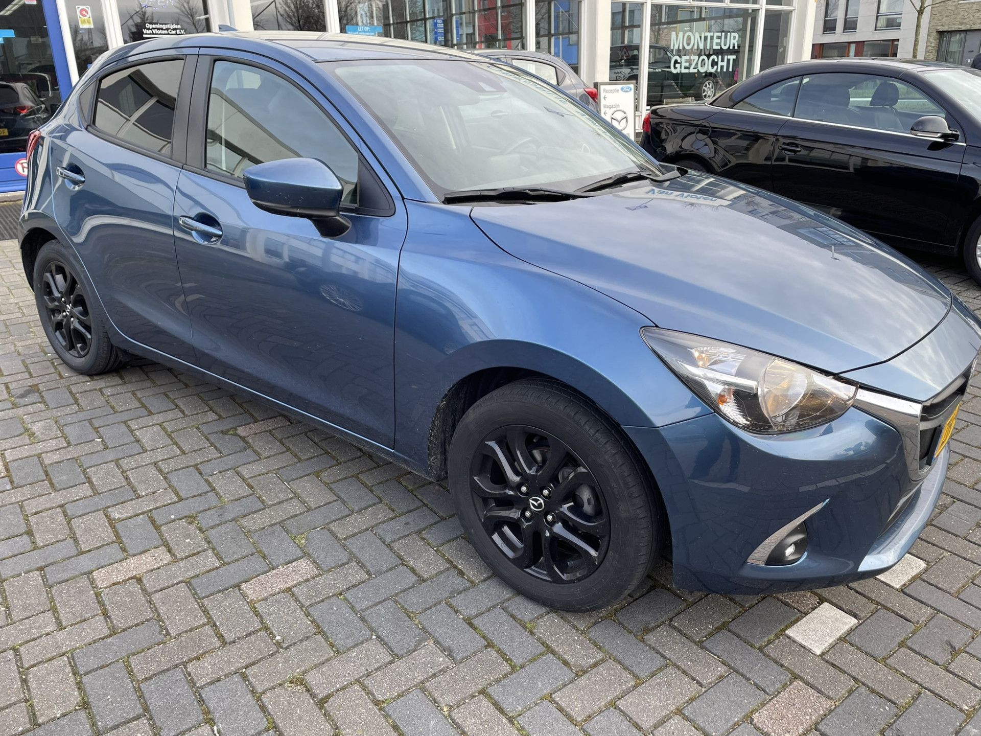 Mazda 2 1.5 Skyactiv-G Sport Selected apple carplay bij viaBOVAG.nl