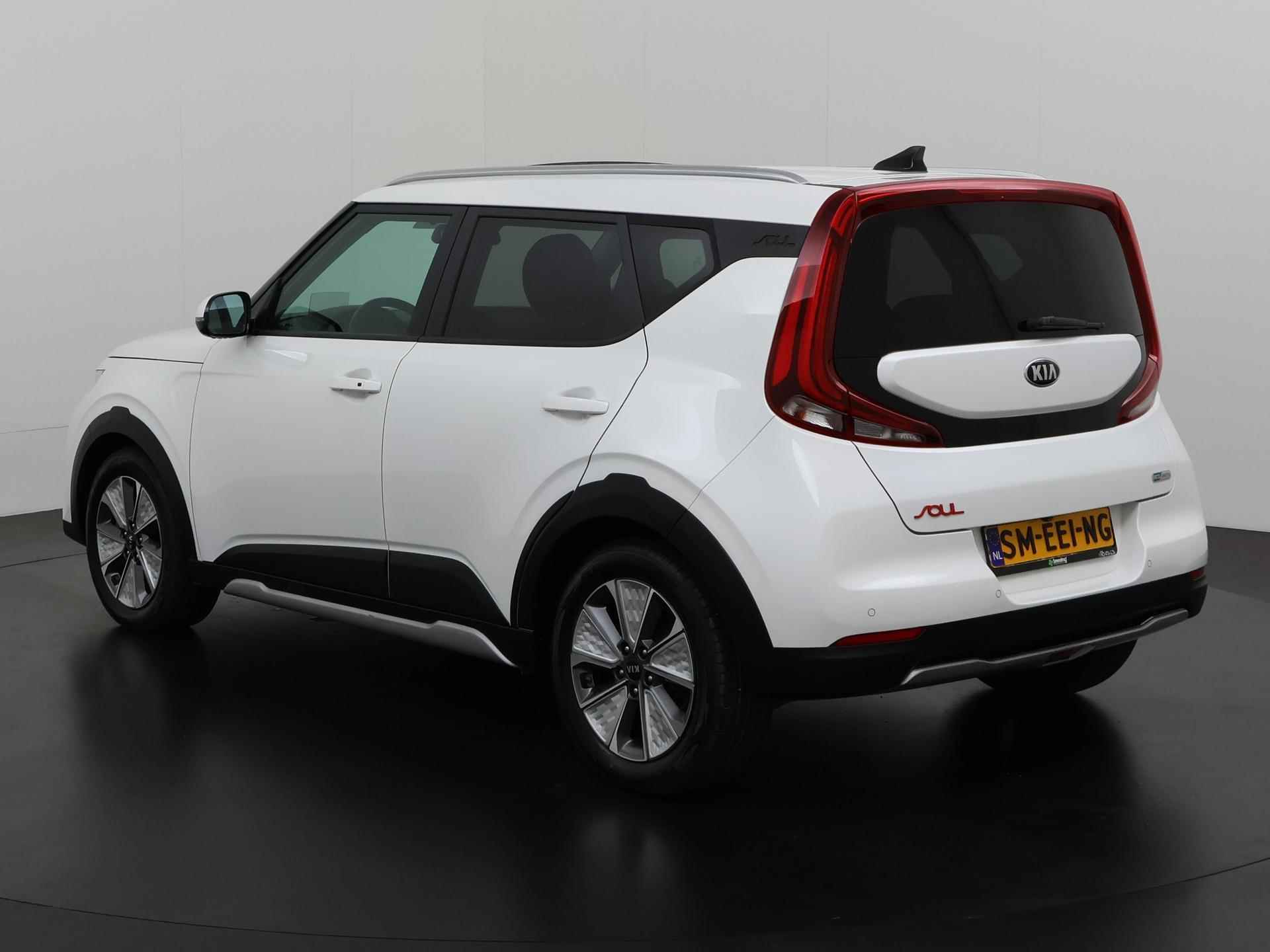 Kia e-Soul ExecutiveLine 64 kWh | 20945 na subsidie | Schuifdak | Leder | Head Up | Zondag Open! - 6/36