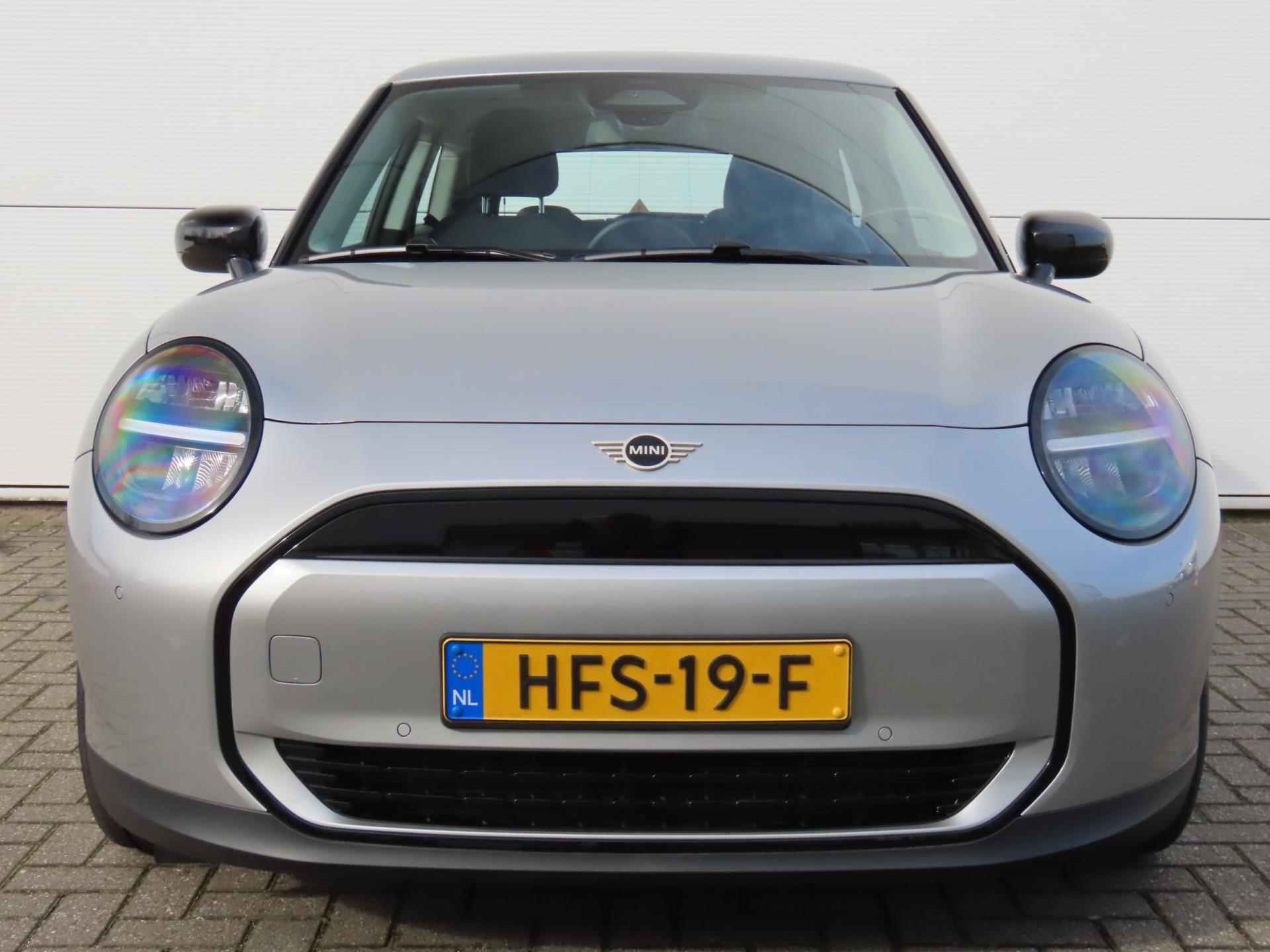 Mini Mini Cooper E Essential XS 40.7 kWh Direct leverbaar !! Uniek !! Nieuw!! - 4/58