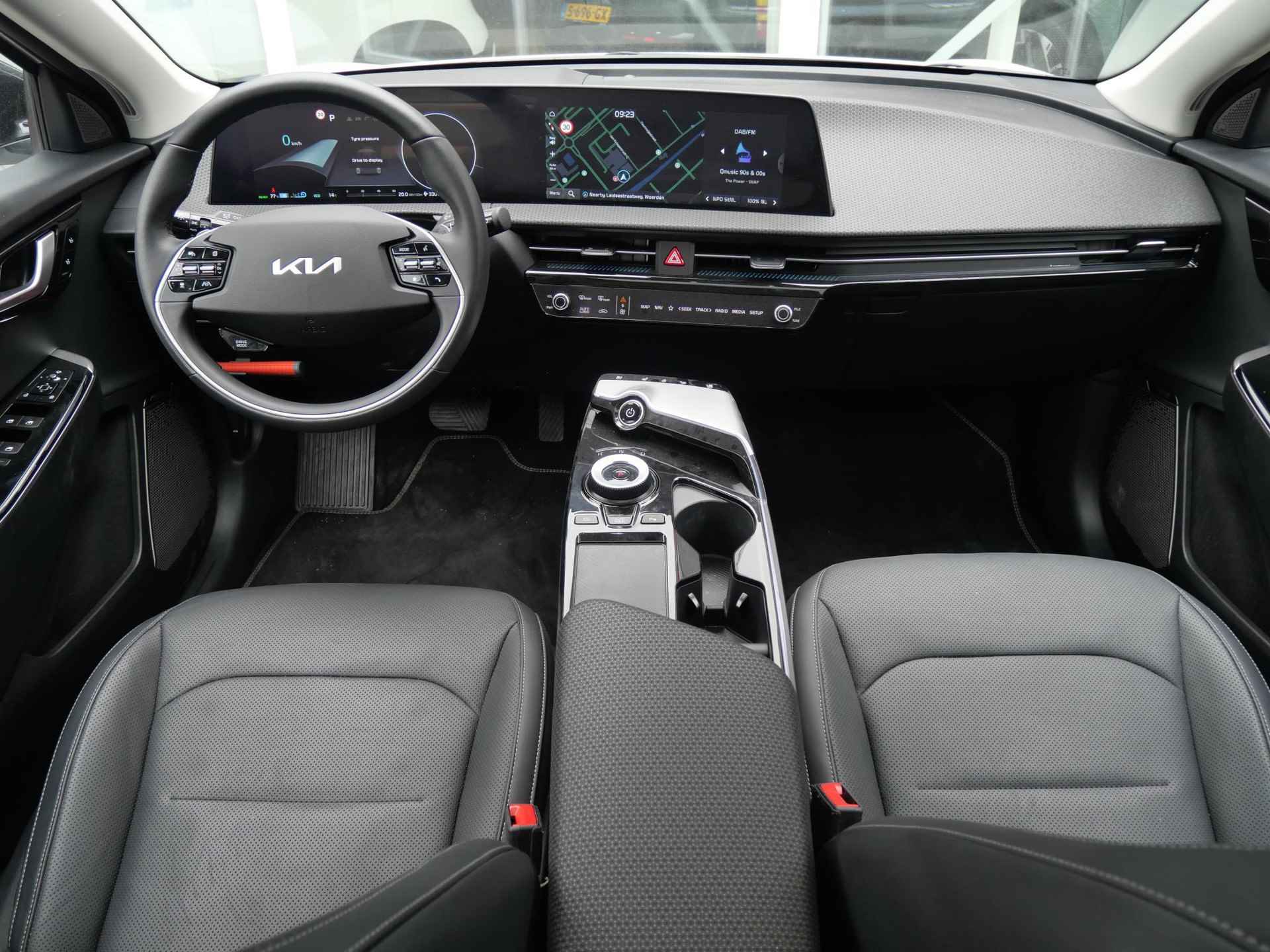 Kia EV6 Plus Advanced 77.4 kWh | Schuif-/kanteldak | Navi | Clima | Adapt. Cruise | Carplay | 20'' LM | Stoelverwarming en Verkoeling - 6/16